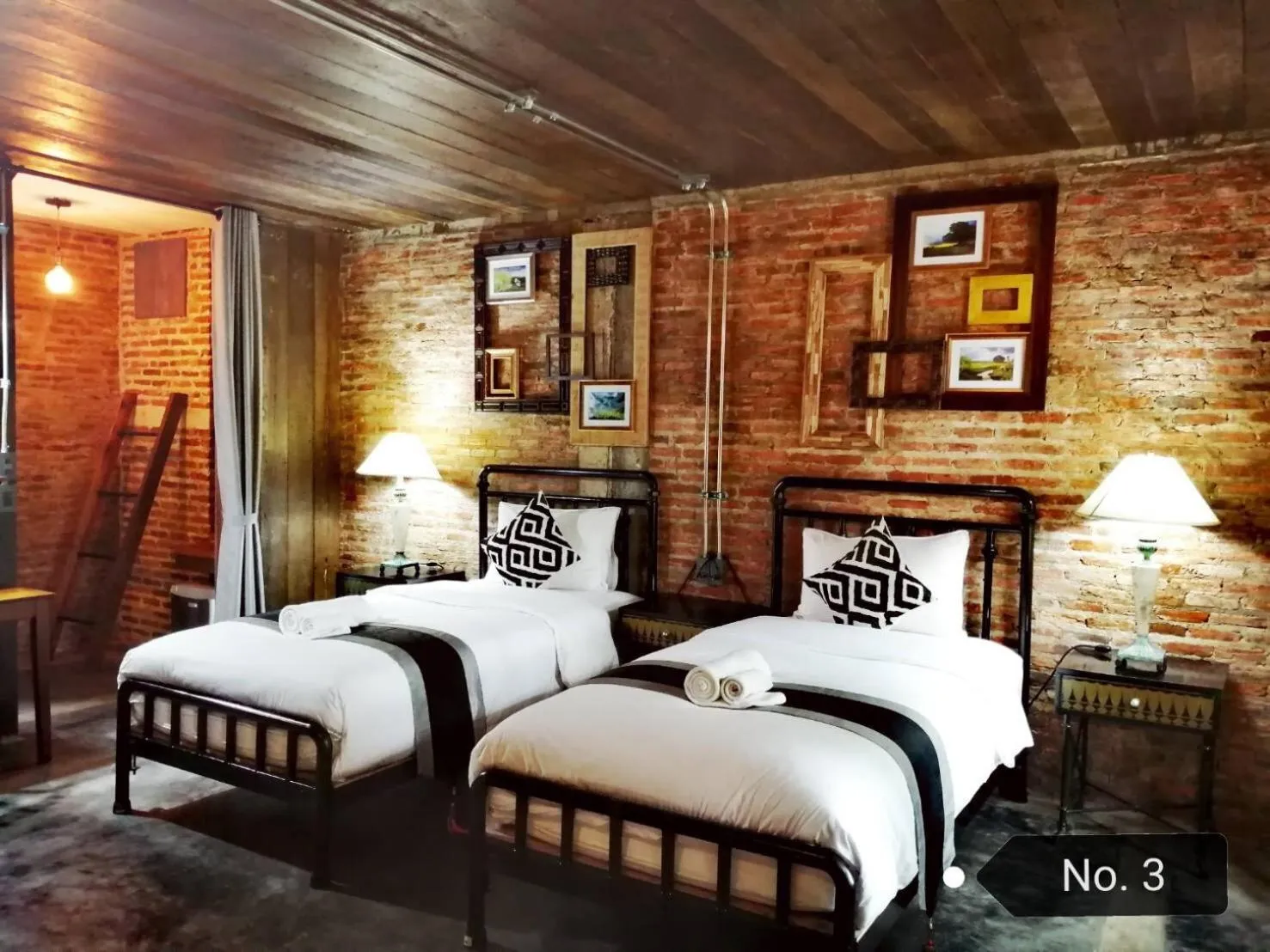 Bed in PX122 DBEST HOTEL