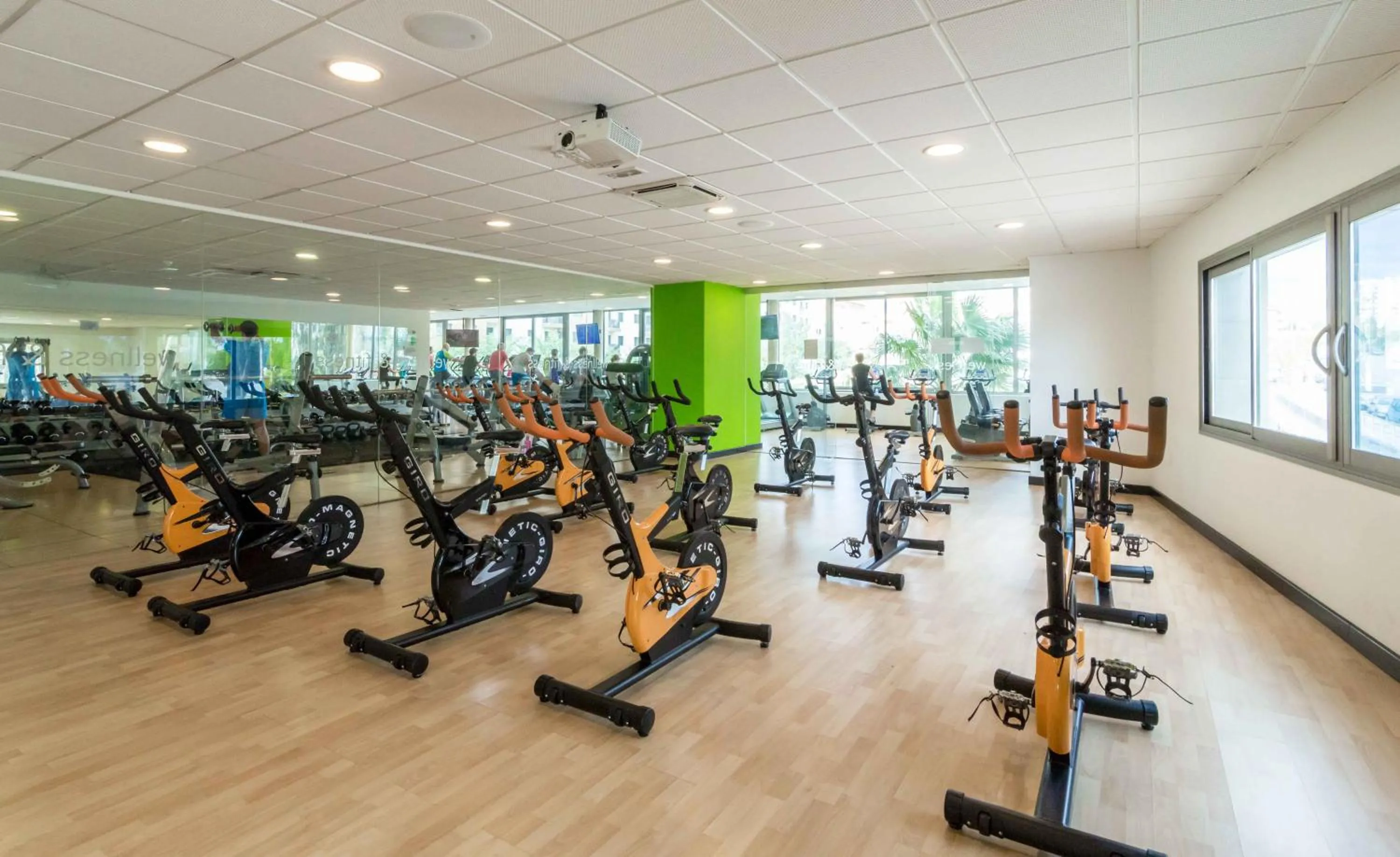 Fitness centre/facilities in Suittes Hotel
