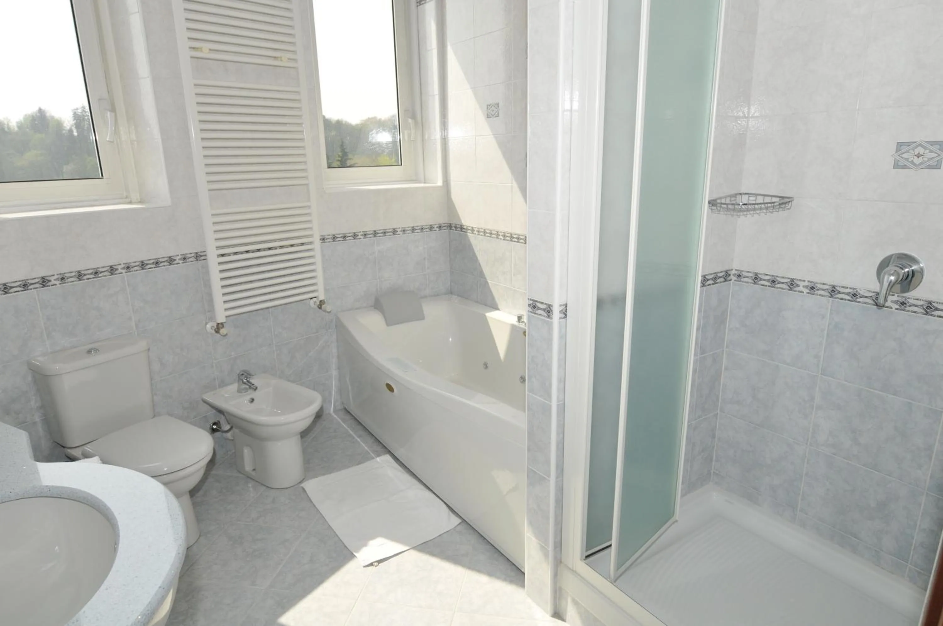 Shower in Hotel Fossati