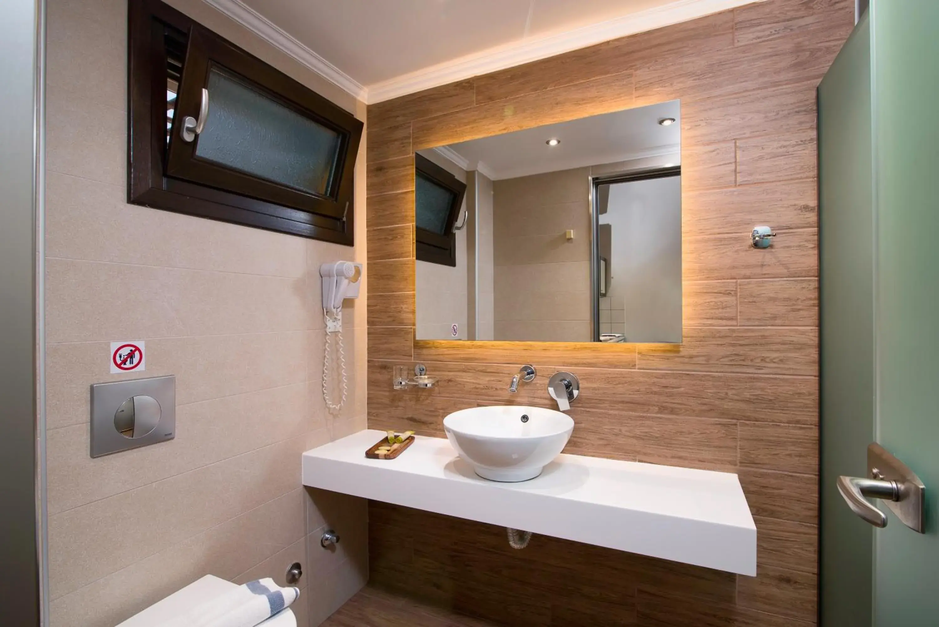 Double or Twin Room in Kallisti Hotel Double or Twin Room in Kallisti Hotel