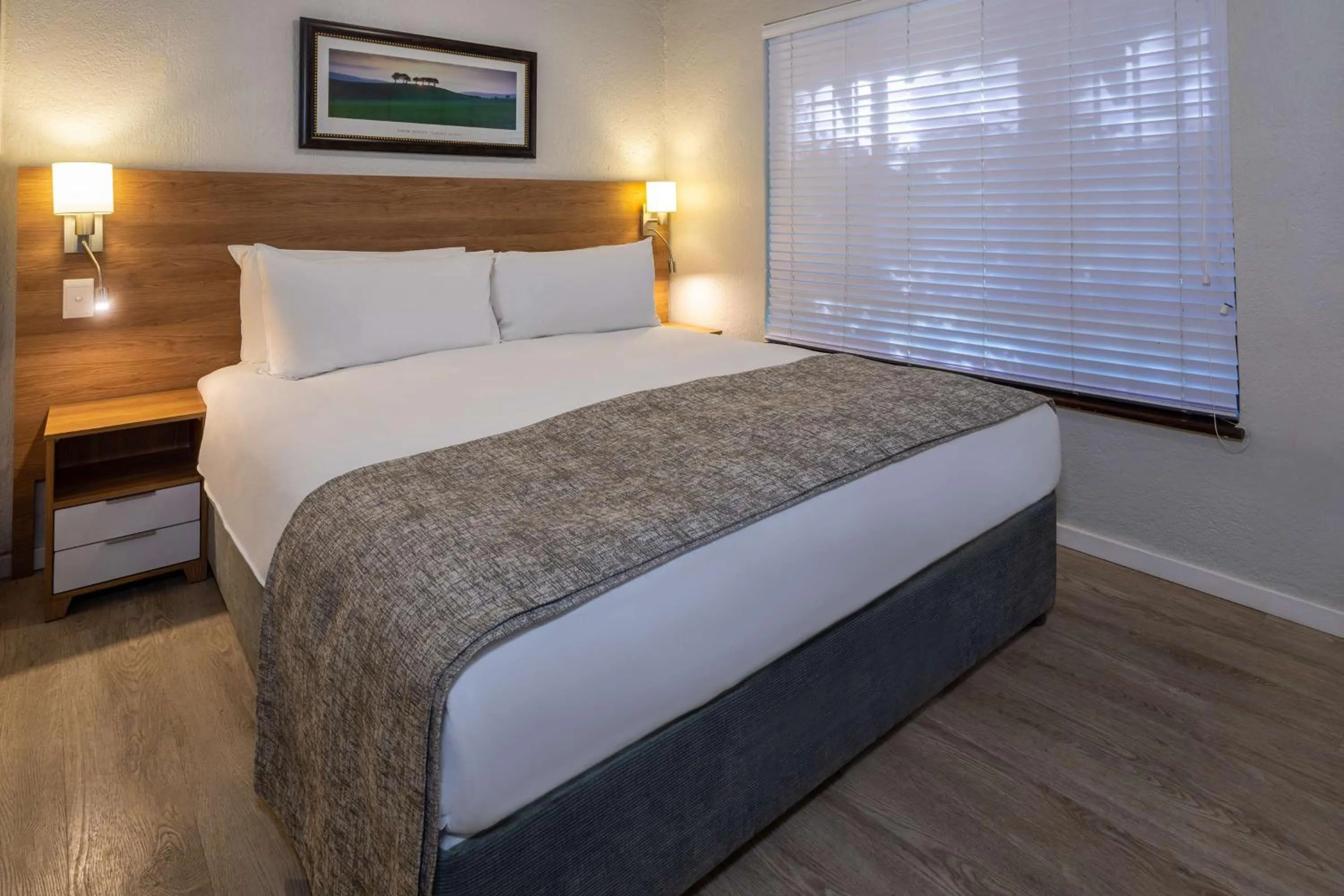 Bedroom, Bed in Pine Lake Resort