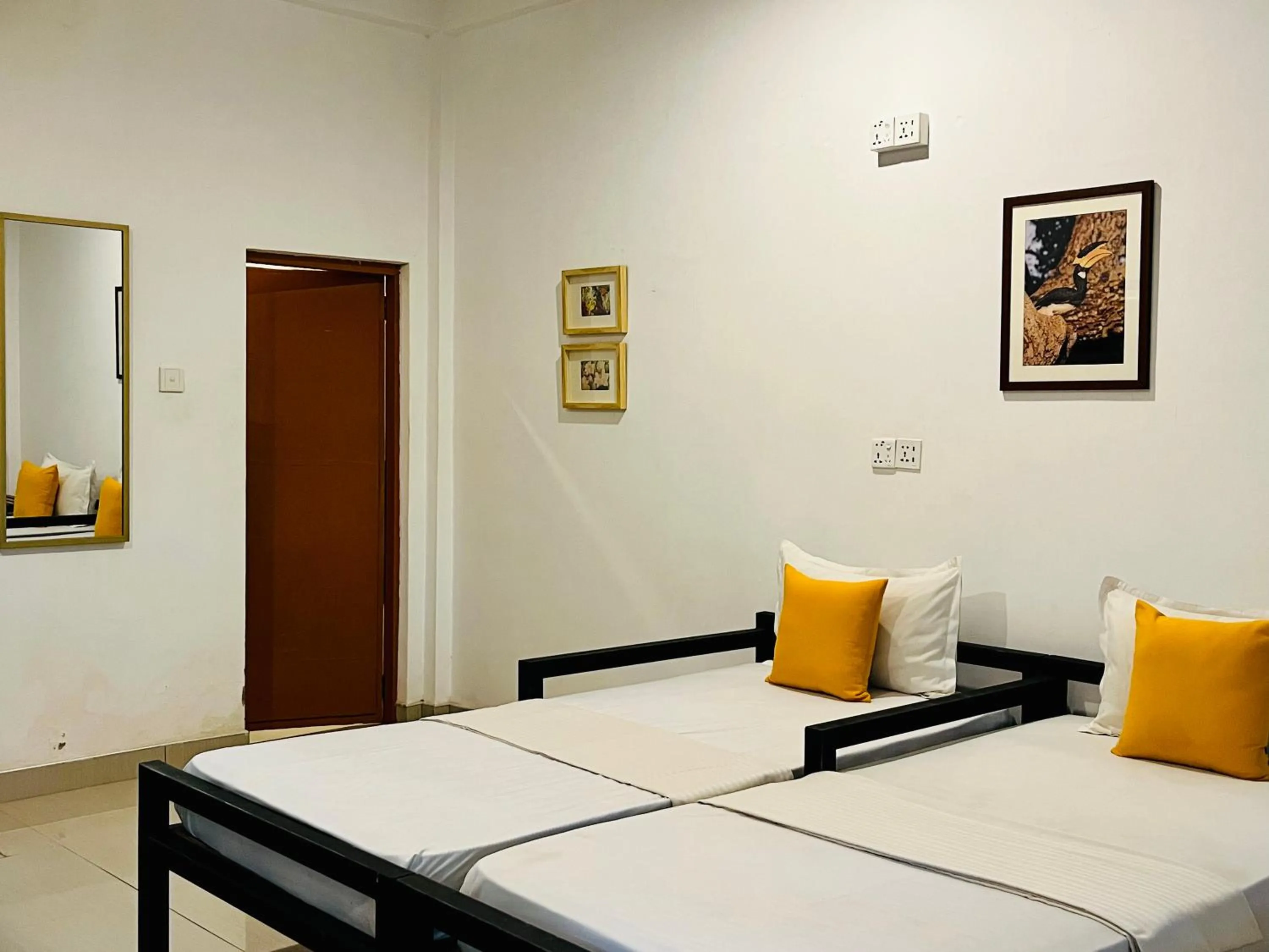 Bedroom, Bed in Funky Leopard Safari Lodge Bordering Yala National Park