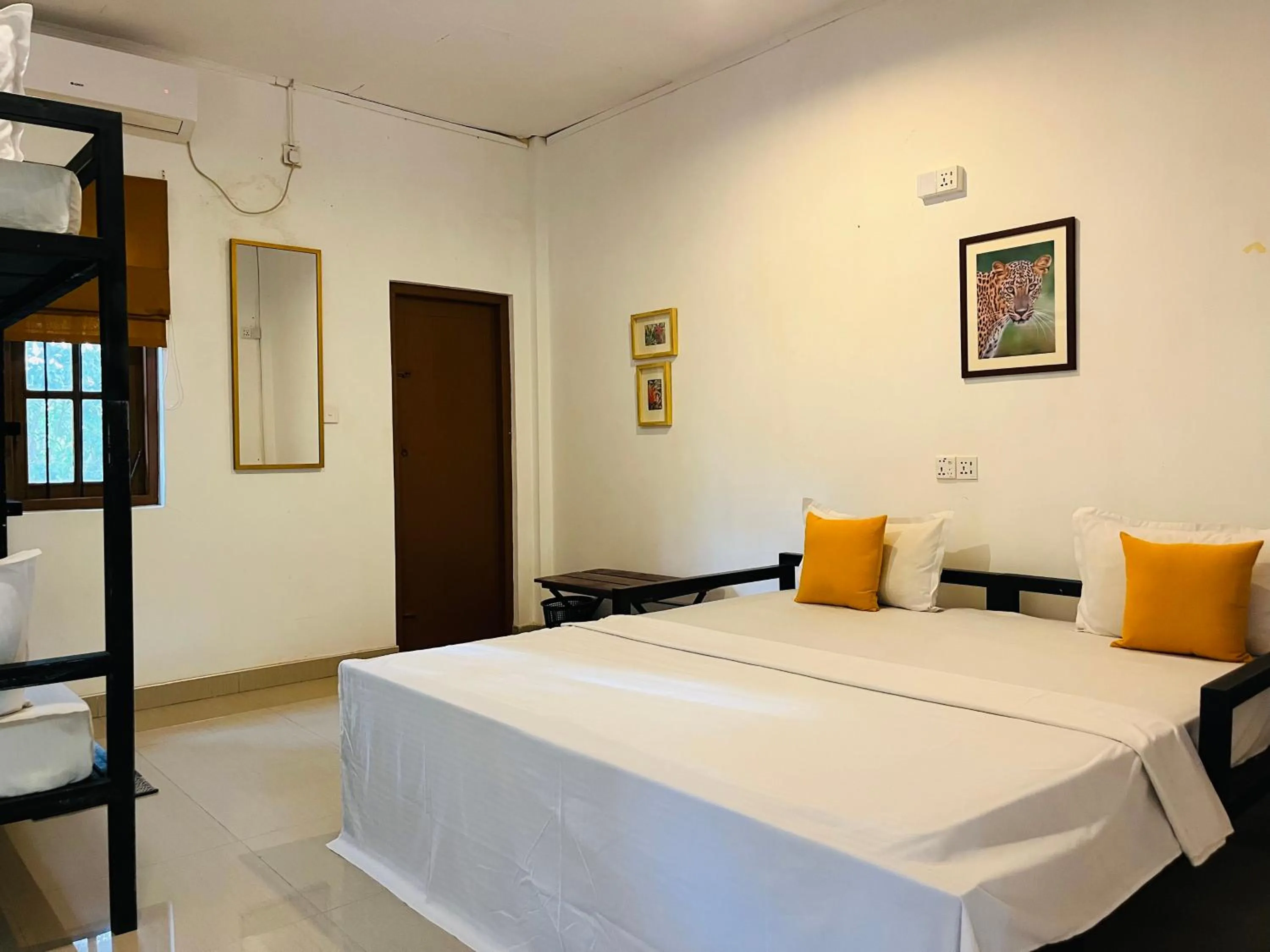 Bedroom, Bed in Funky Leopard Safari Lodge Bordering Yala National Park