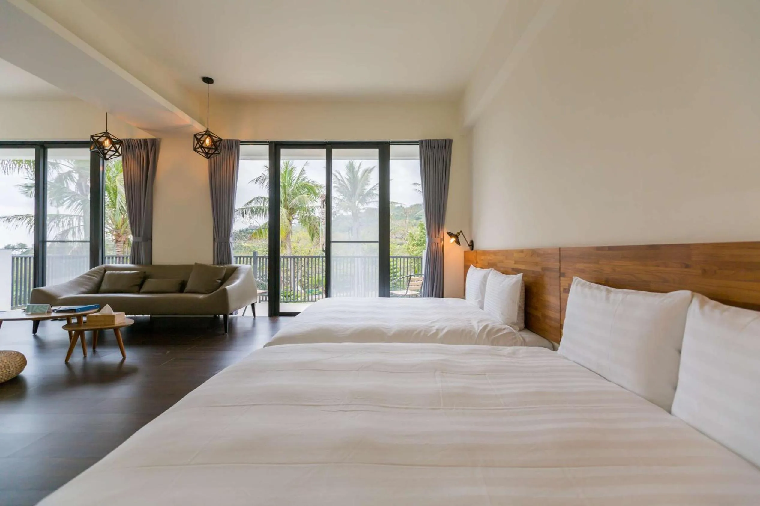 Bed in Rich Sunshine Inn