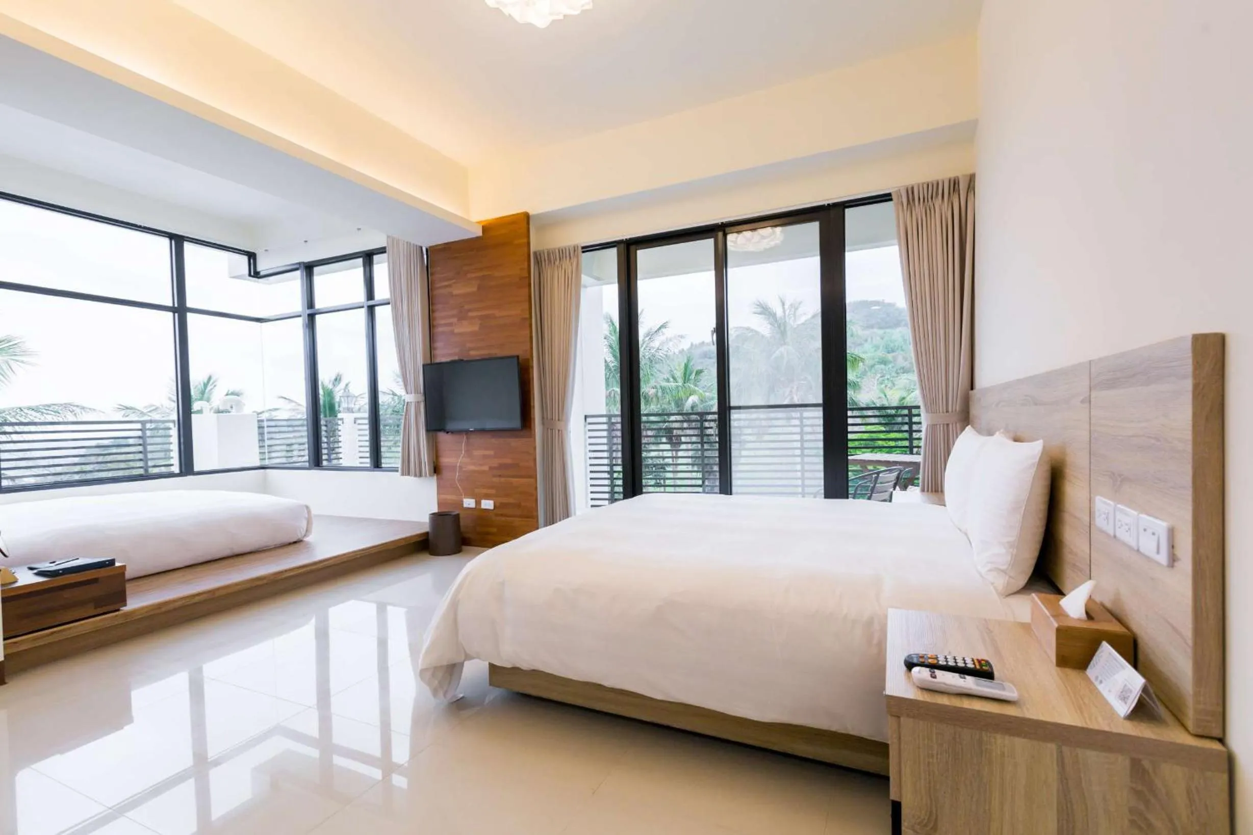 Bed in Rich Sunshine Inn