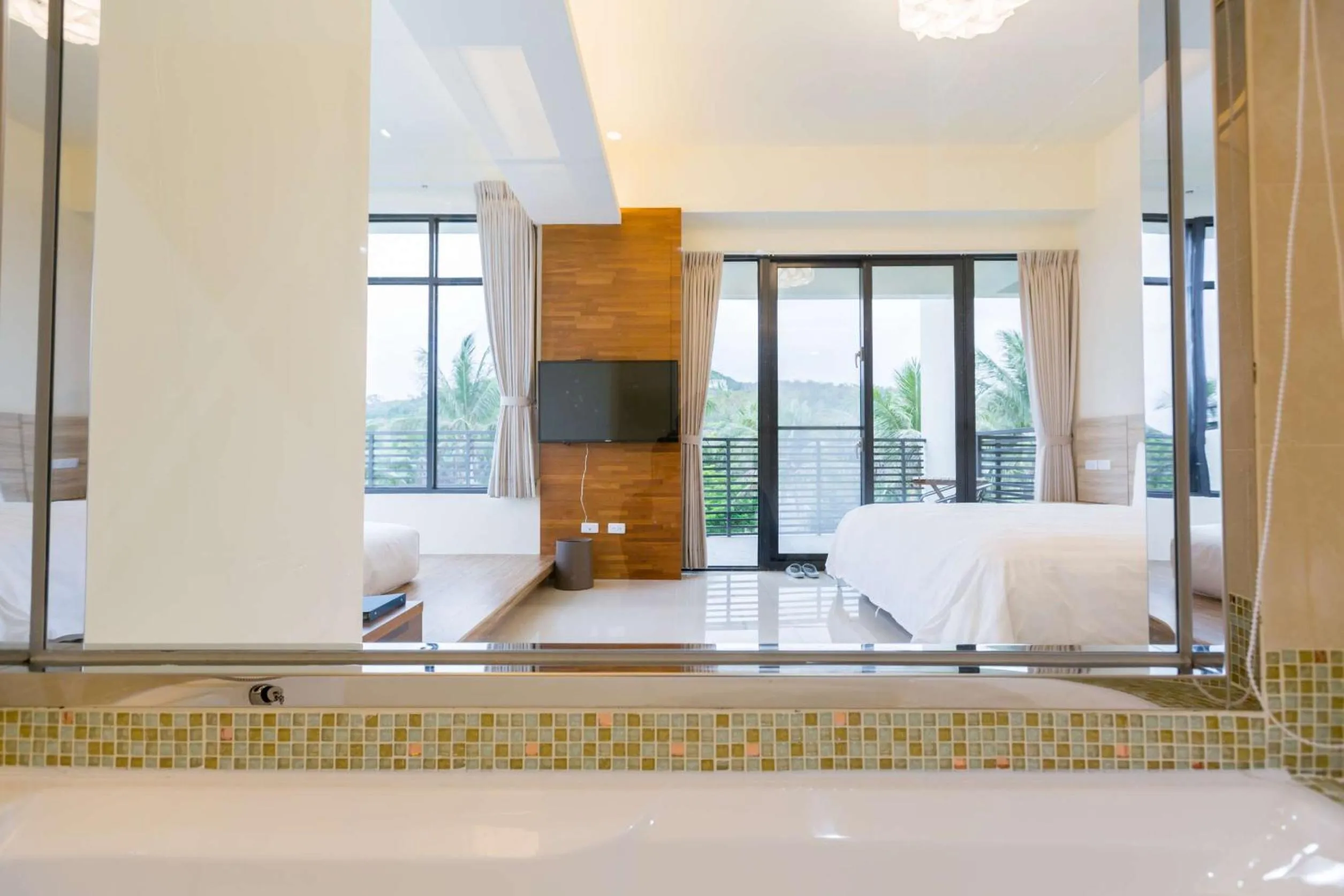 Bed in Rich Sunshine Inn