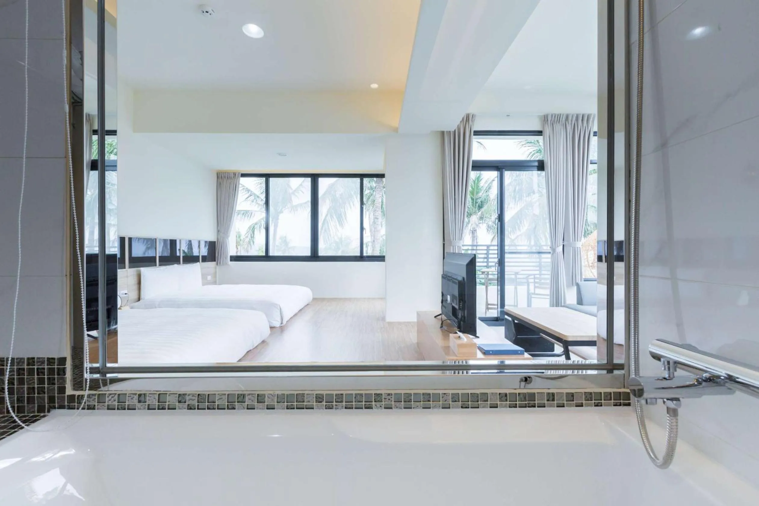 Bed in Rich Sunshine Inn