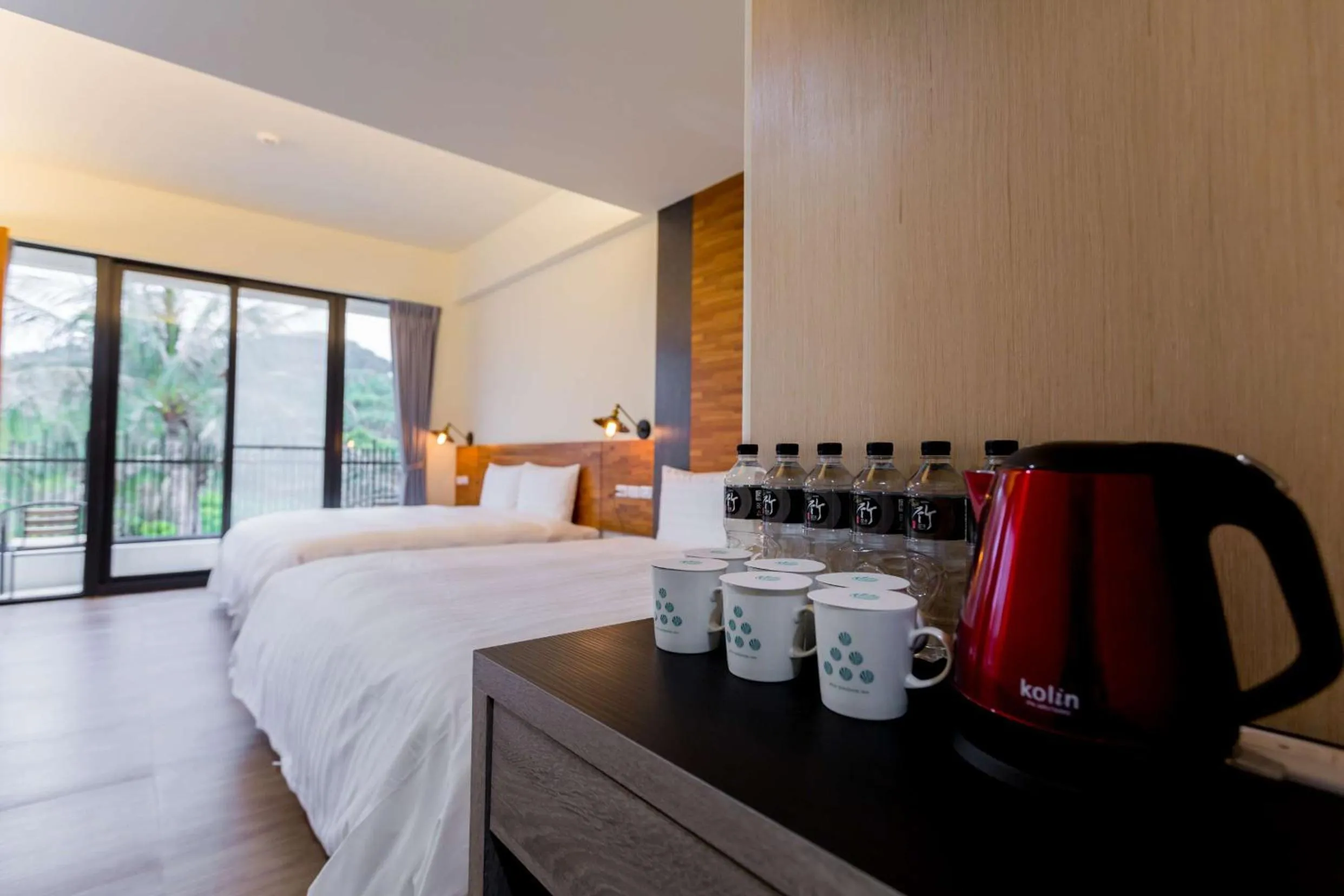 Bed in Rich Sunshine Inn