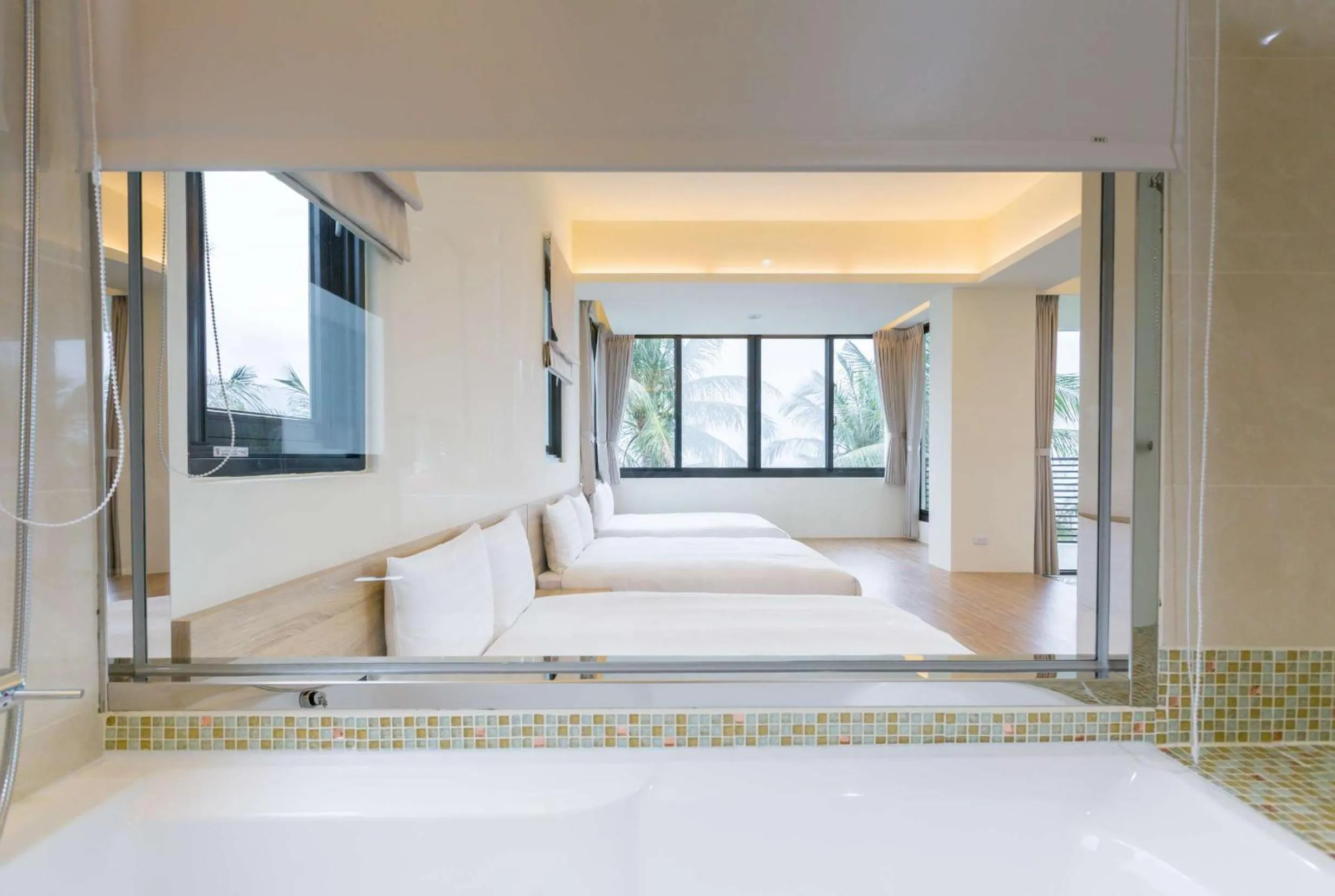 Bed in Rich Sunshine Inn