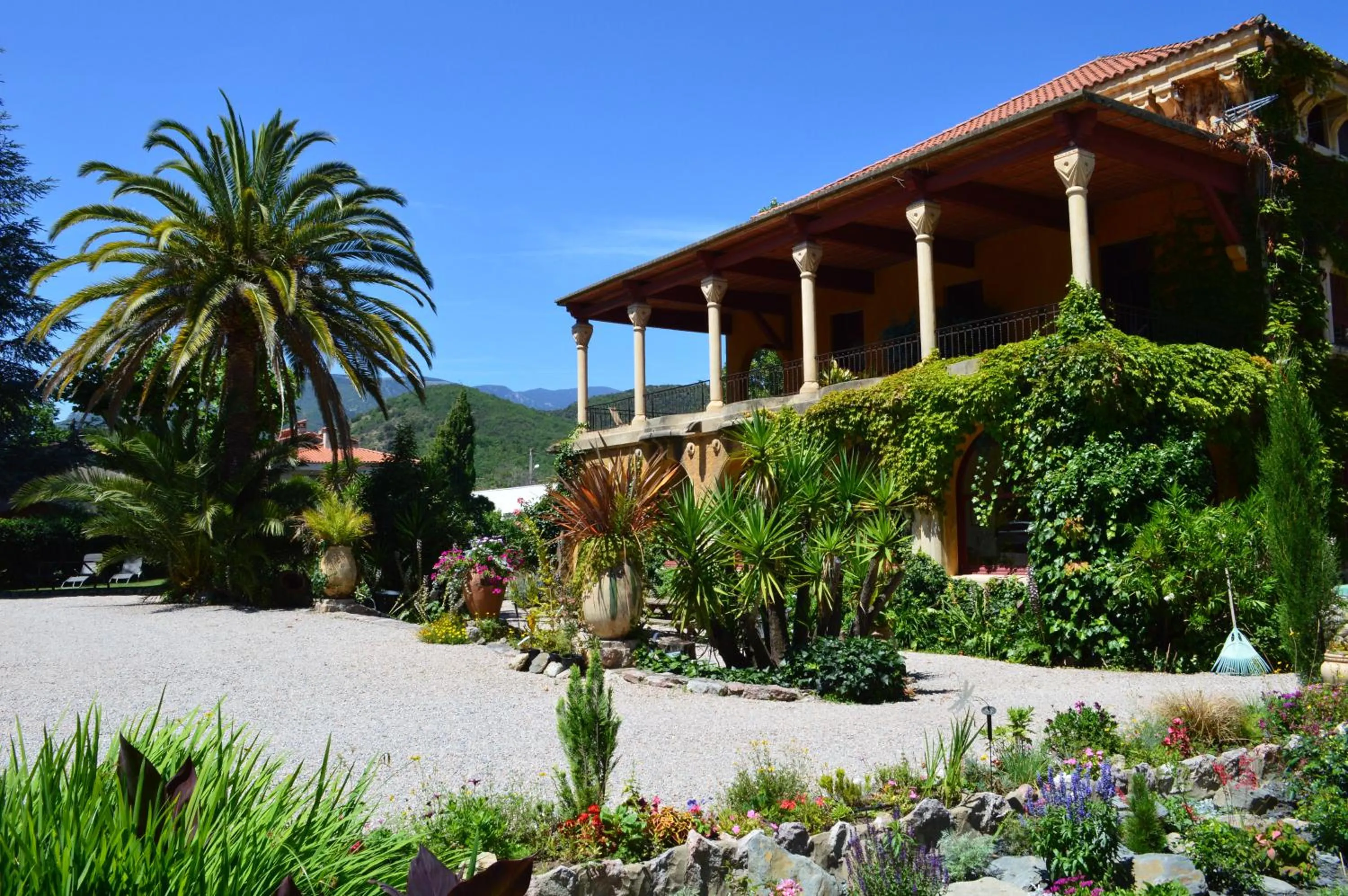 Property building in Villa Lafabregue