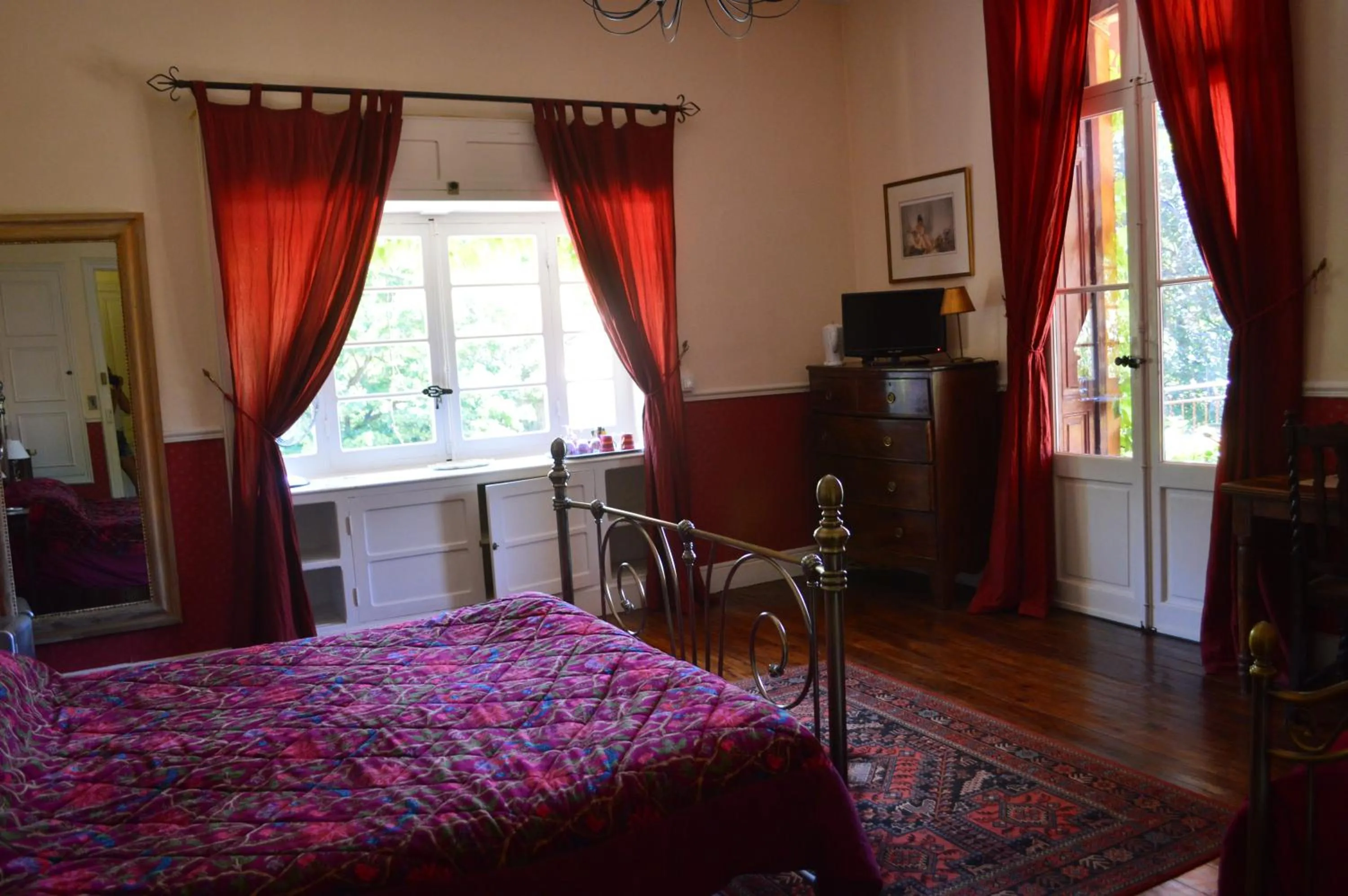 Bedroom, Bed in Villa Lafabregue