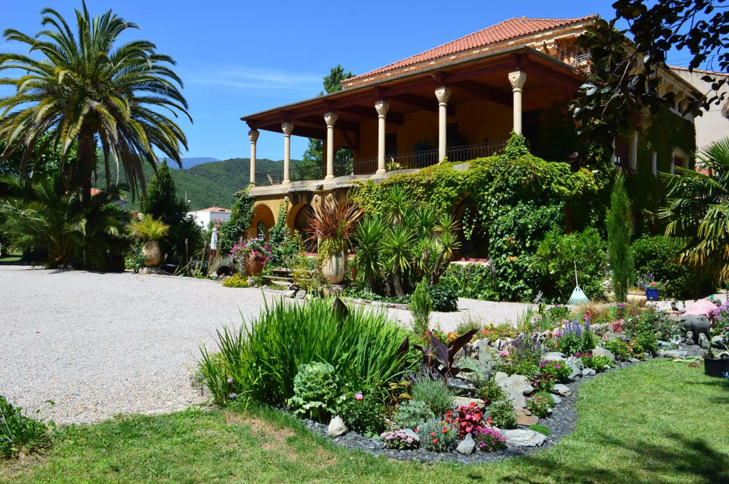 Property building in Villa Lafabregue