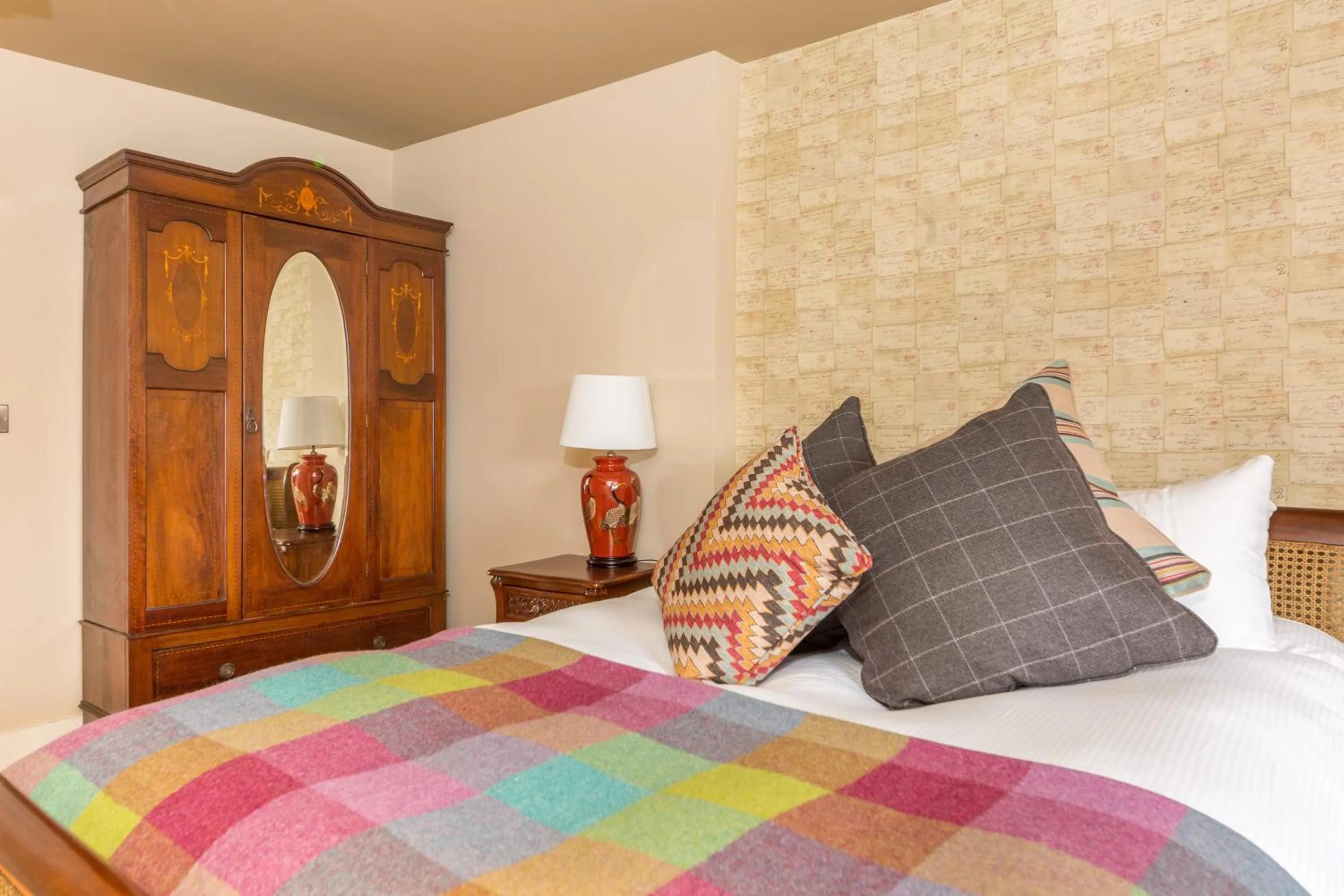 Bed in The Bull Hotel