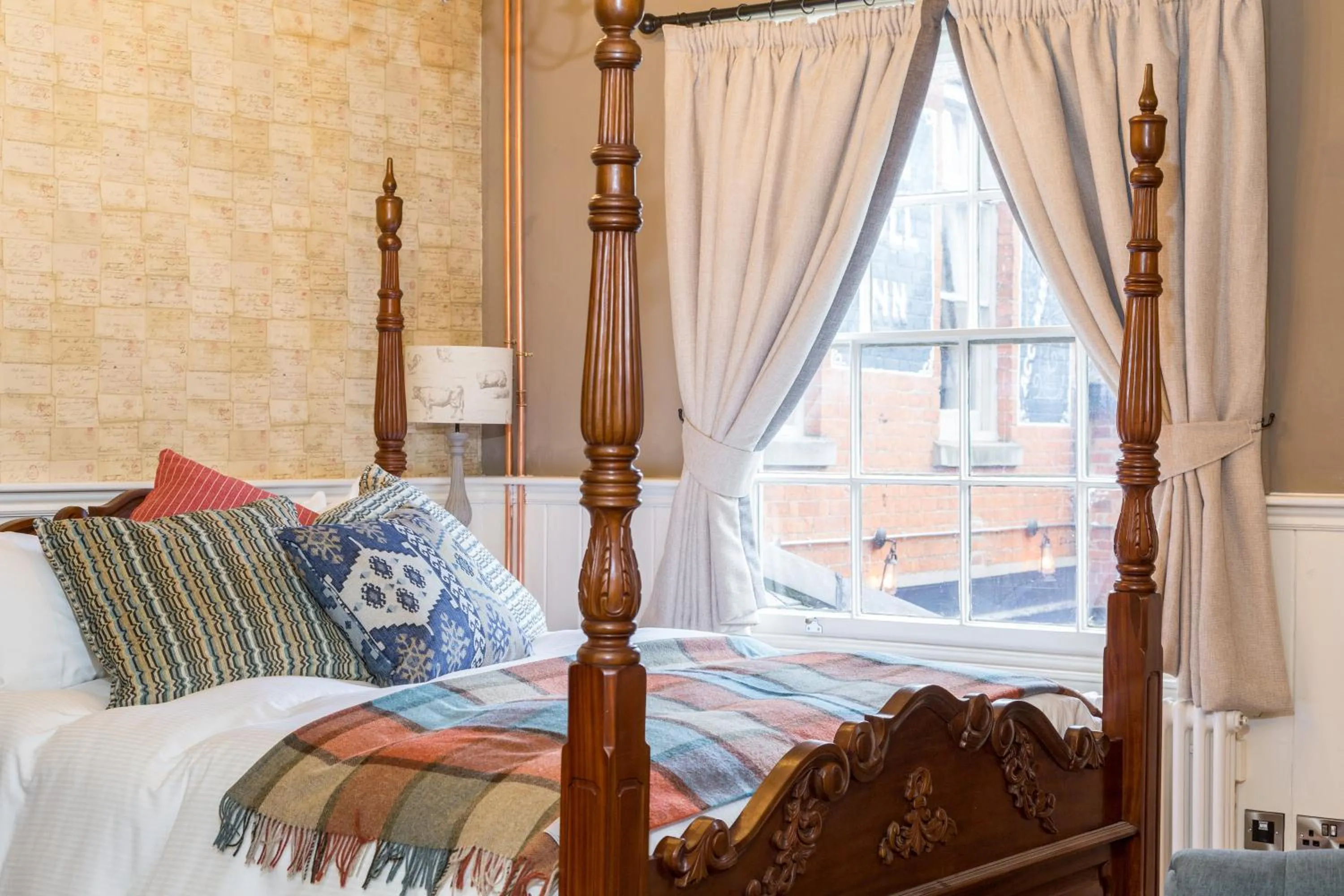 Bed in The Bull Hotel