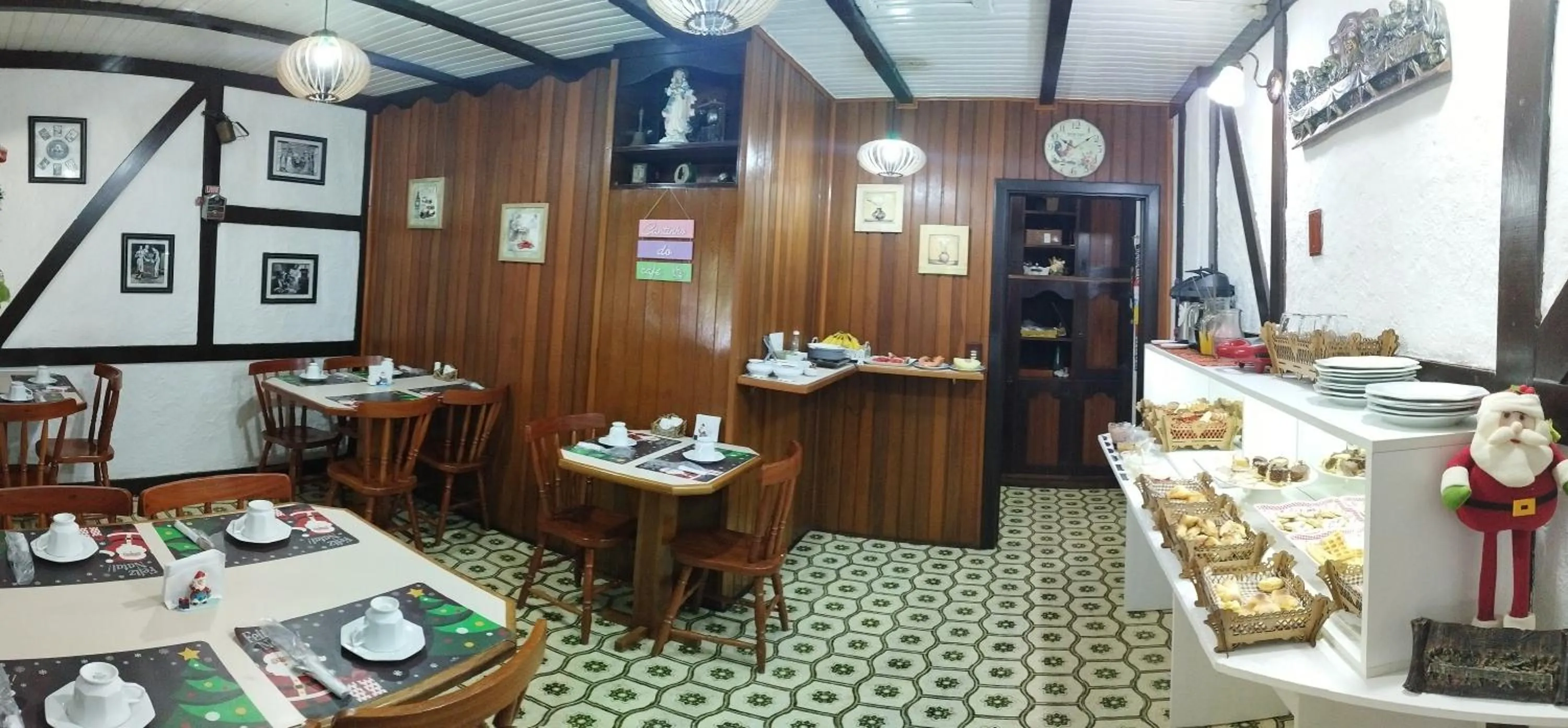 Breakfast in Pousada casa da Colina