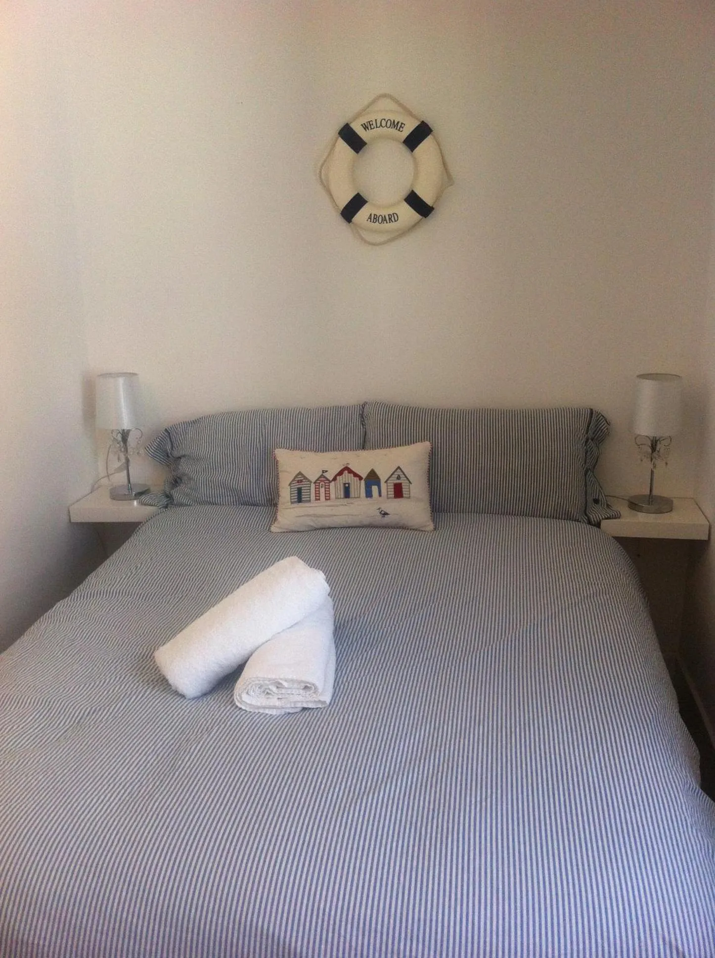 Photo of the whole room, Bed in Timrick Lodge