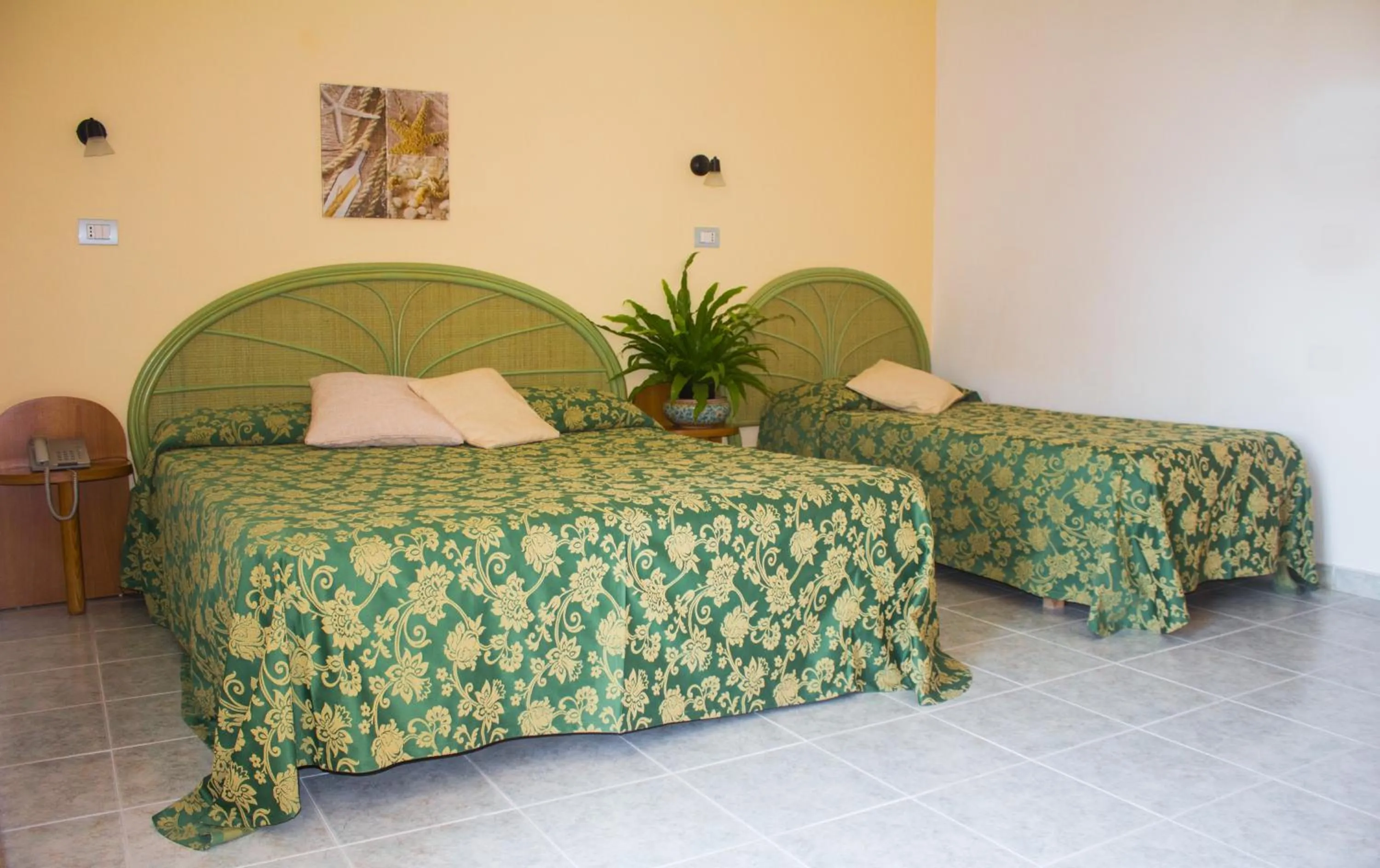 Bed in Hotel Grotticelle