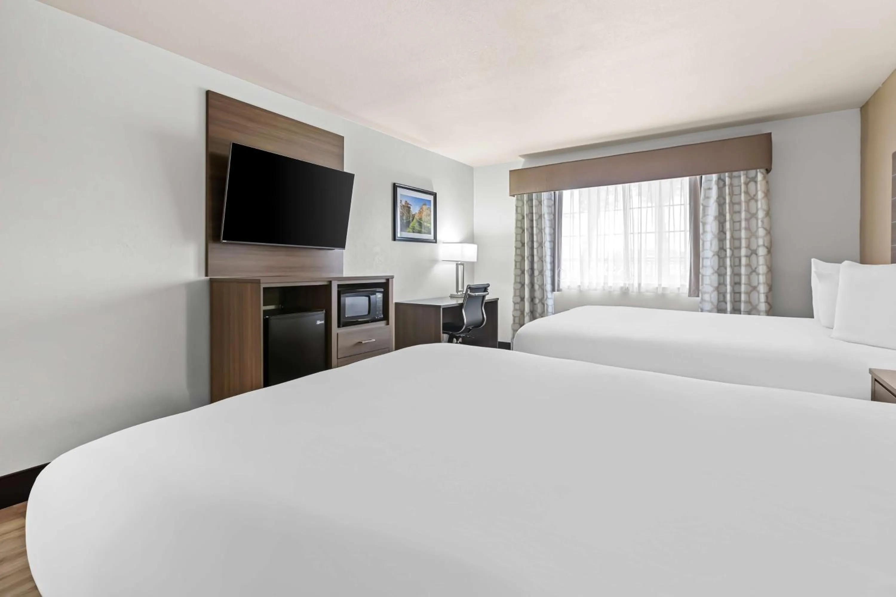 Bedroom, Bed in Best Western Plus Caldwell Inn & Suites