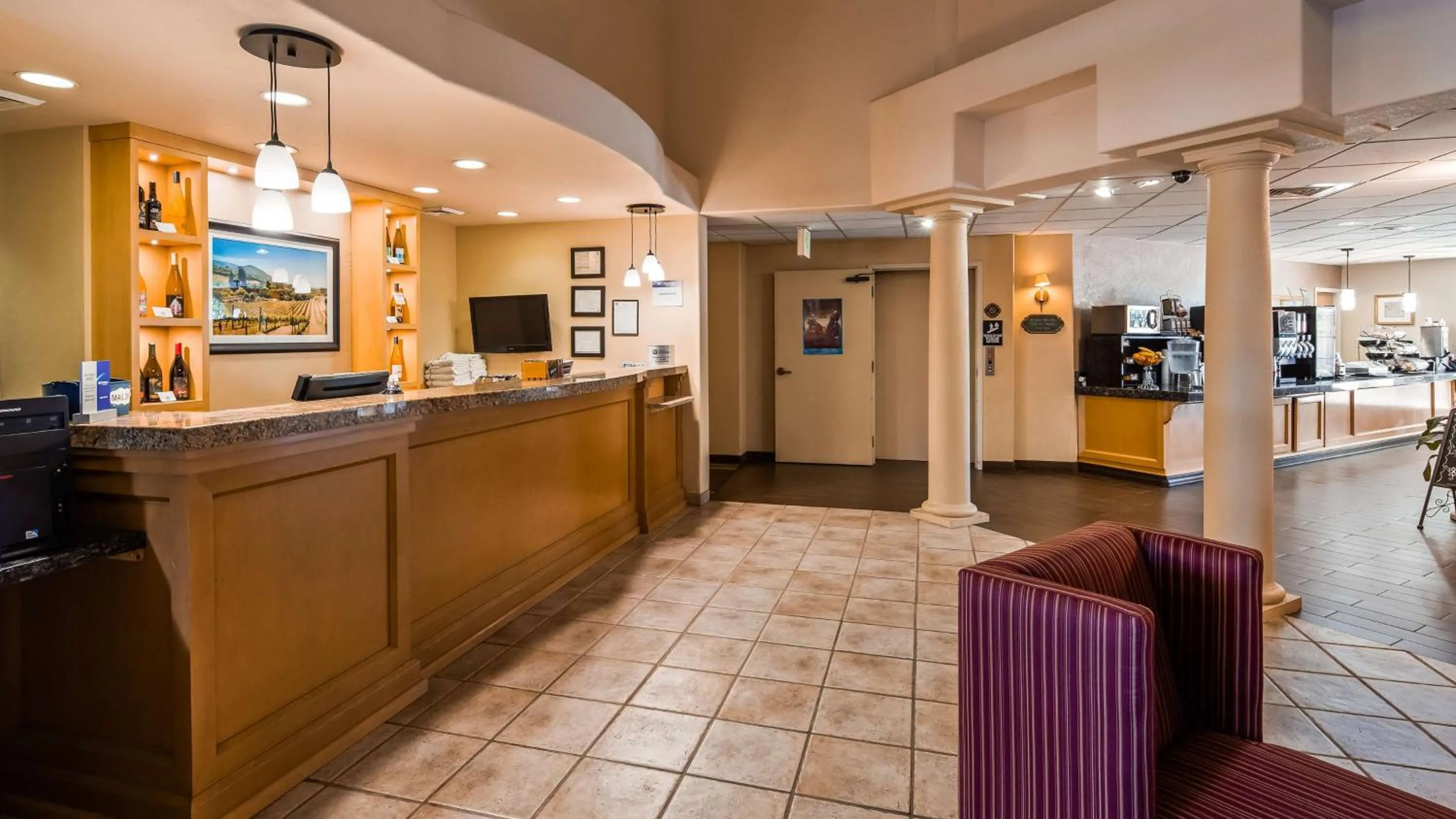 Lobby or reception in Best Western Plus Caldwell Inn & Suites