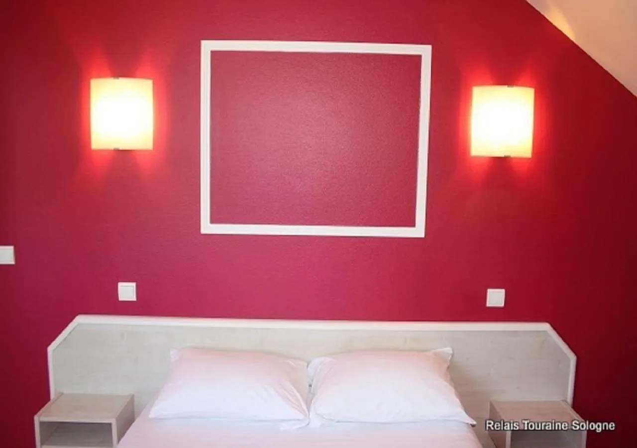 Bed in Relais Touraine Sologne