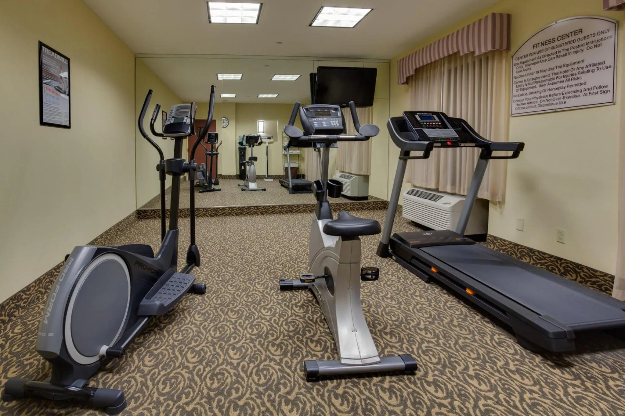 Fitness centre/facilities in Holiday Inn Express & Suites Sebring by IHG