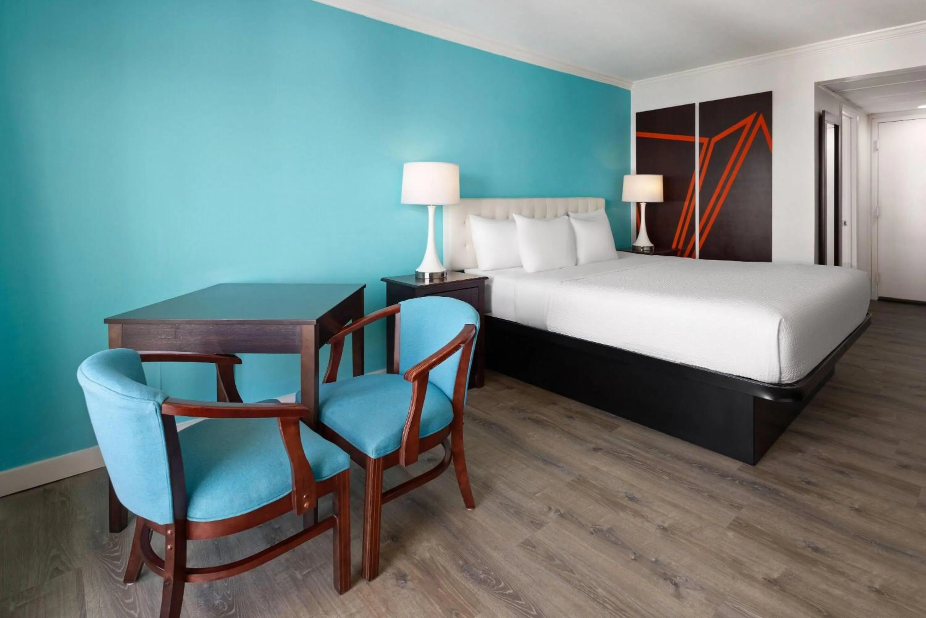 Photo of the whole room, Bed in Howard Johnson Plaza by Wyndham Ocean City Oceanfront