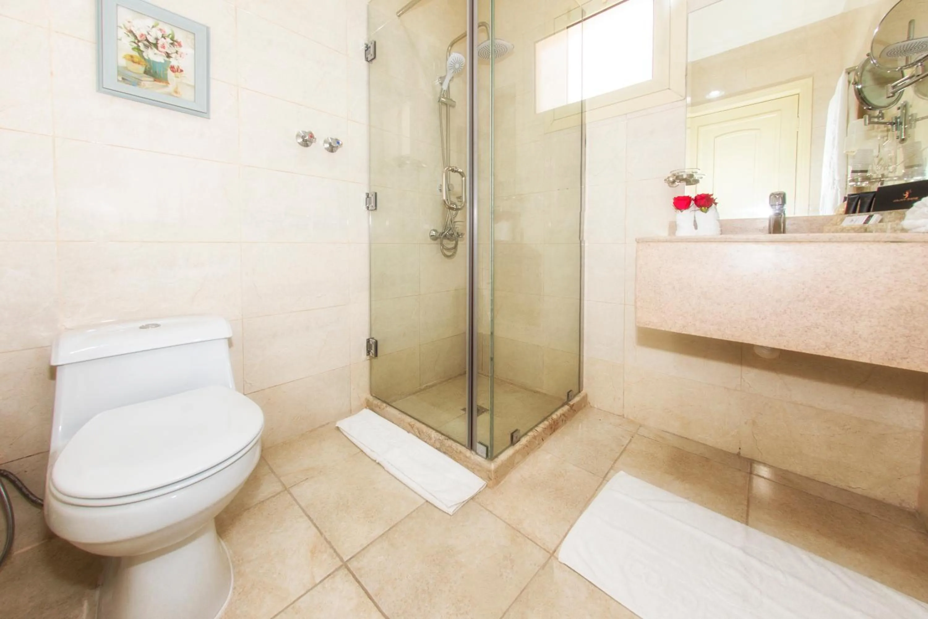 Bathroom in Golden Bujari AlUlaya Hotel