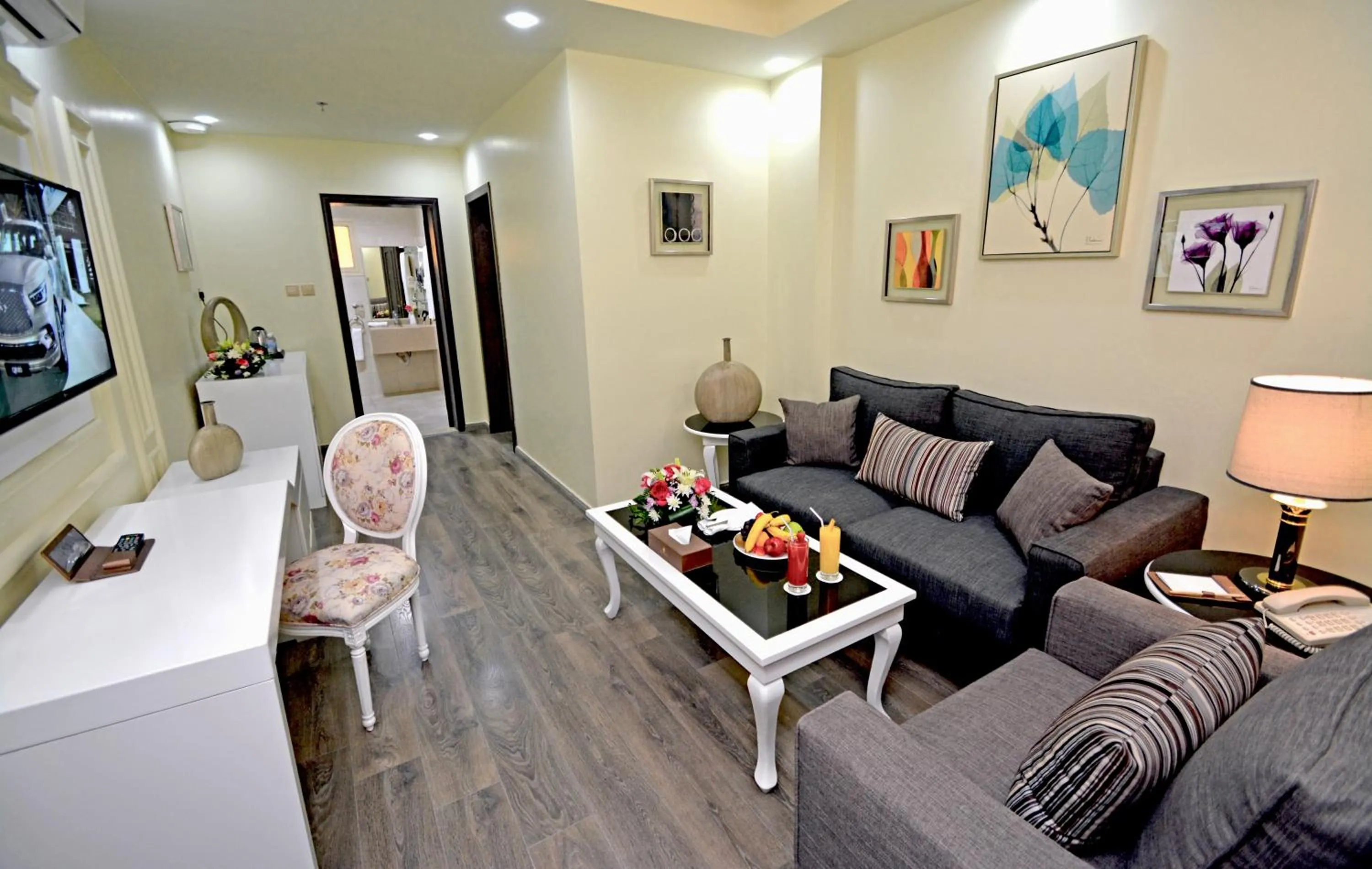 Living room in Golden Bujari AlUlaya Hotel