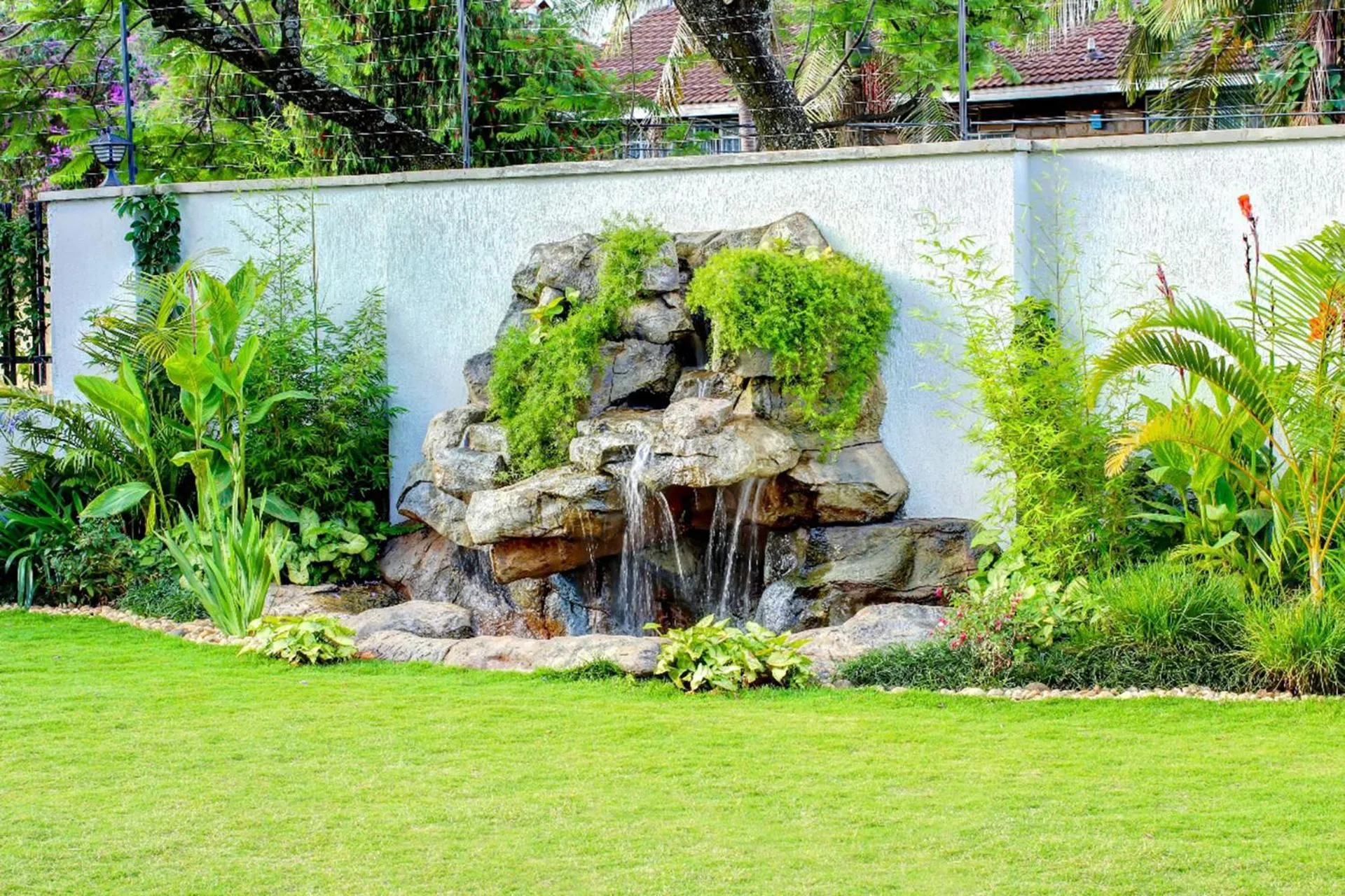 Garden view in Highlands Suites Hotel Apartments