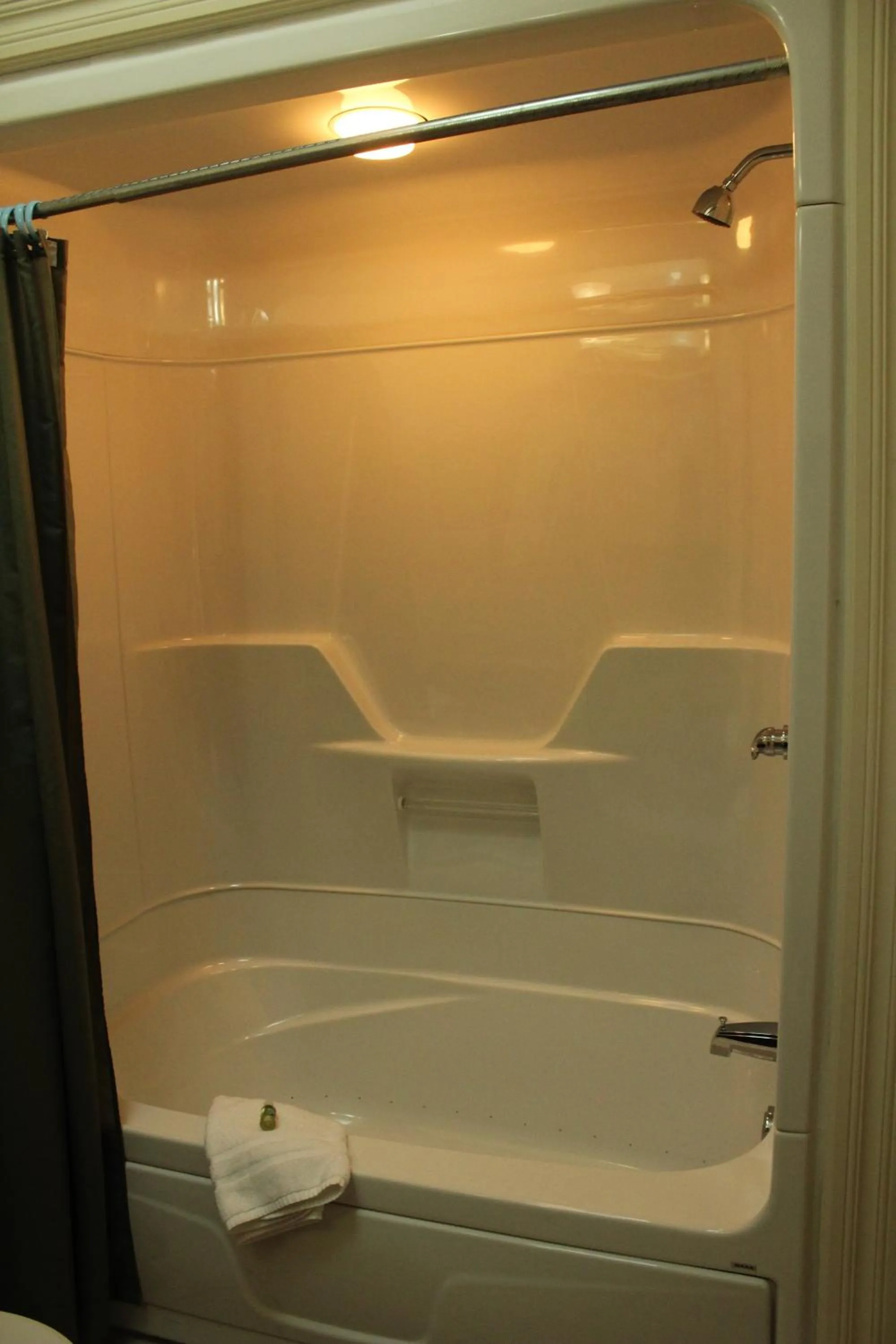 Bathroom in Chipman Hill Suites - Union Street