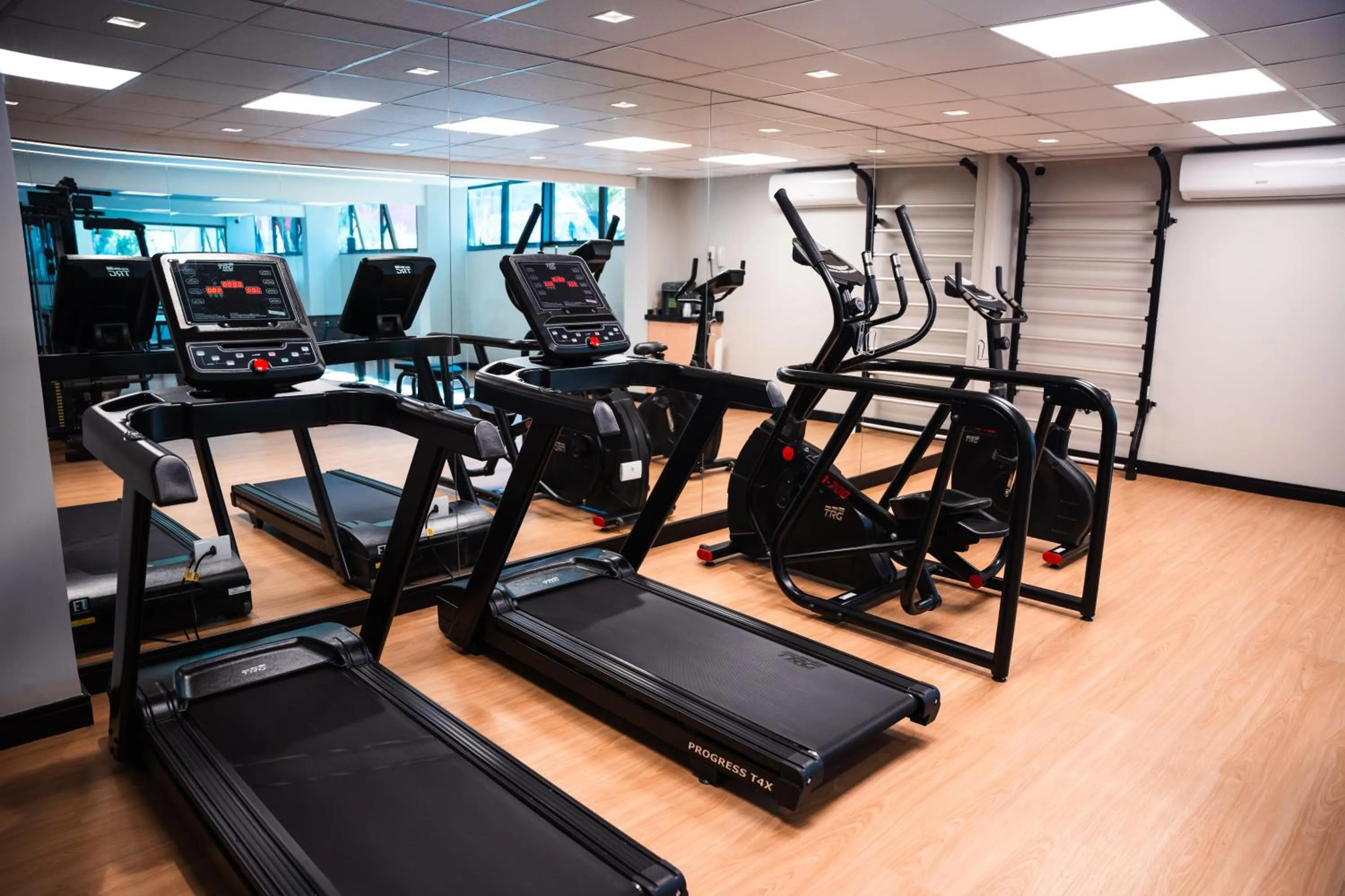 Fitness centre/facilities in Foz Plaza Hotel