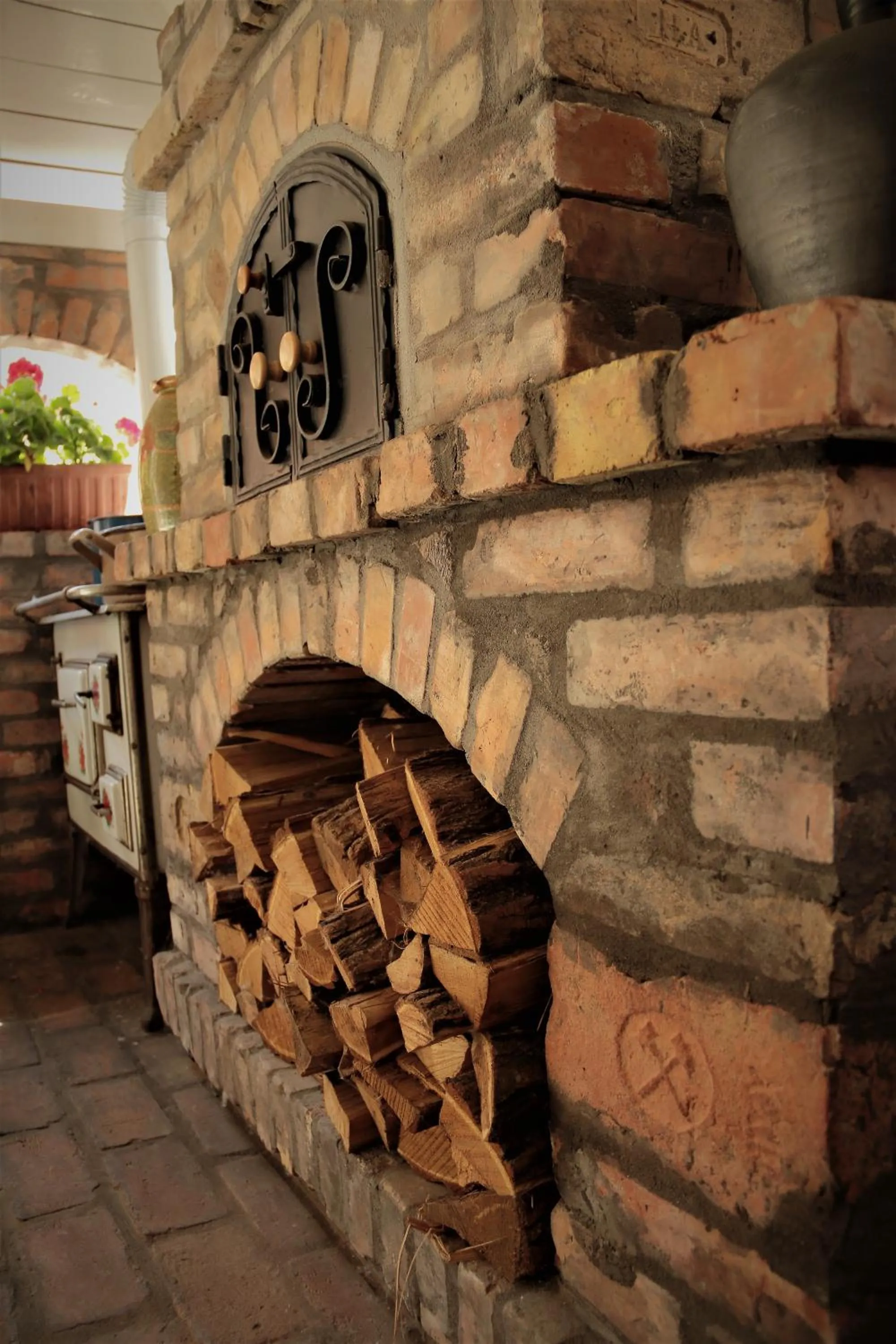 BBQ facilities in Halász Airport Panzio