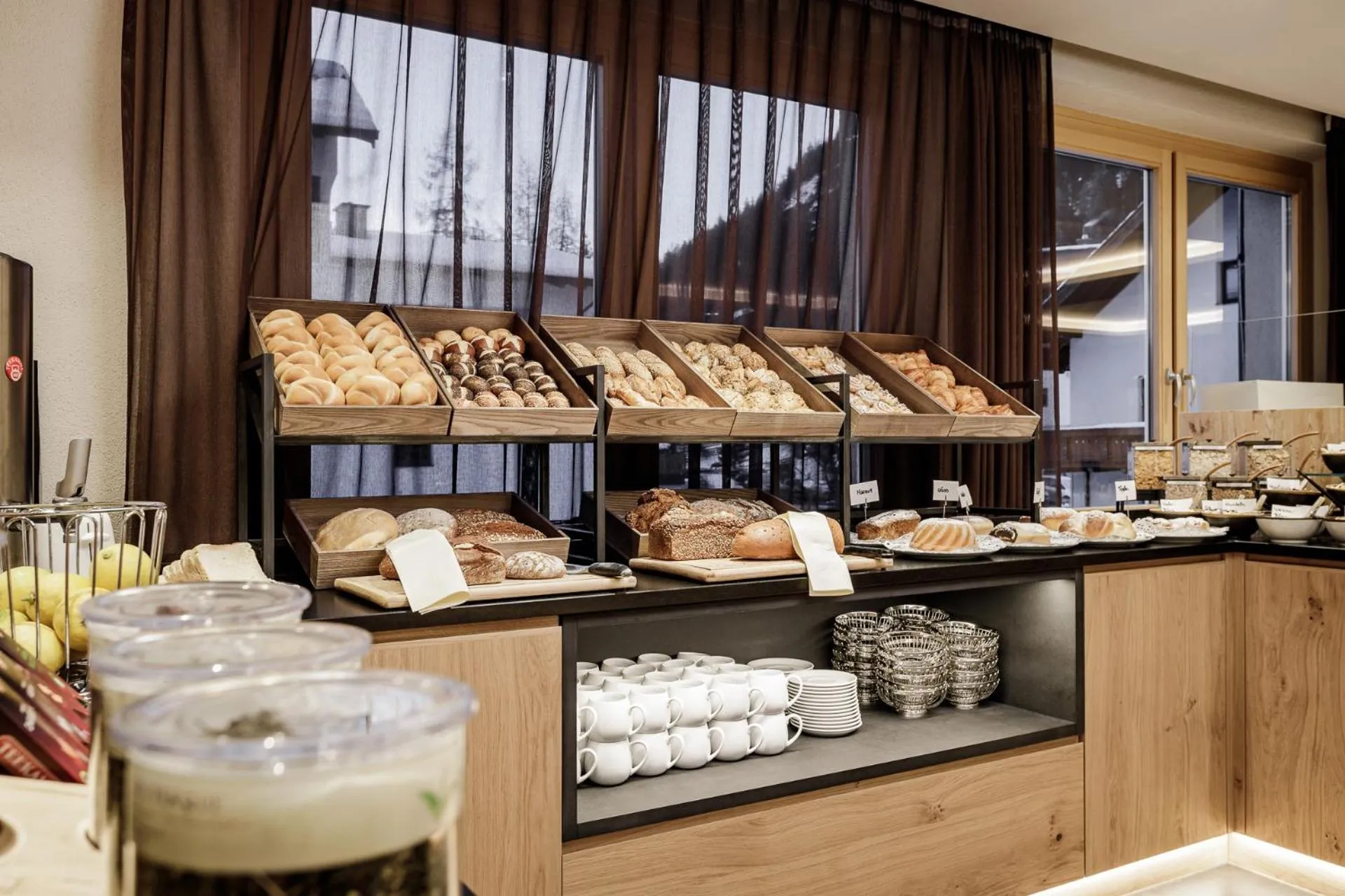 Buffet breakfast in Alpen-Comfort-Hotel Central