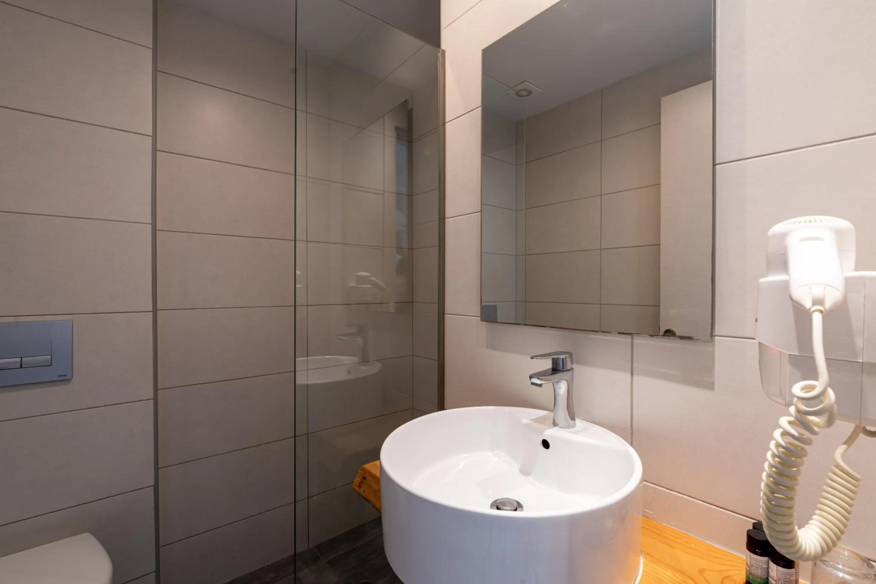 Toilet in Meliti Hotel (Adults Only)