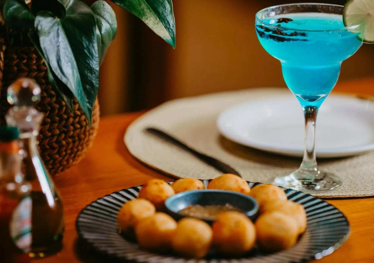 Restaurant/places to eat in Hotel Chalé Capitólio