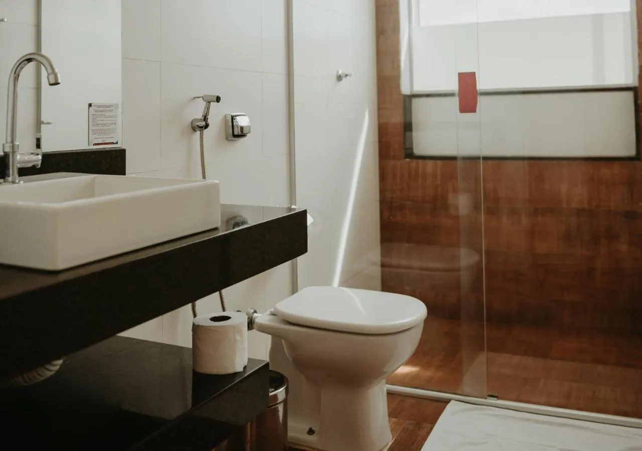 Bathroom in Hotel Chalé Capitólio