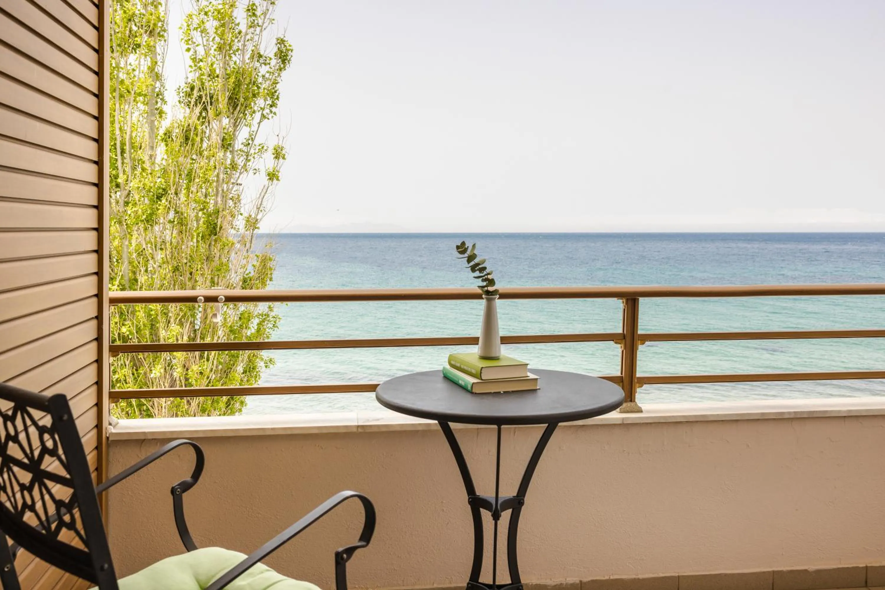 Balcony/Terrace in Niki Beach Hotel