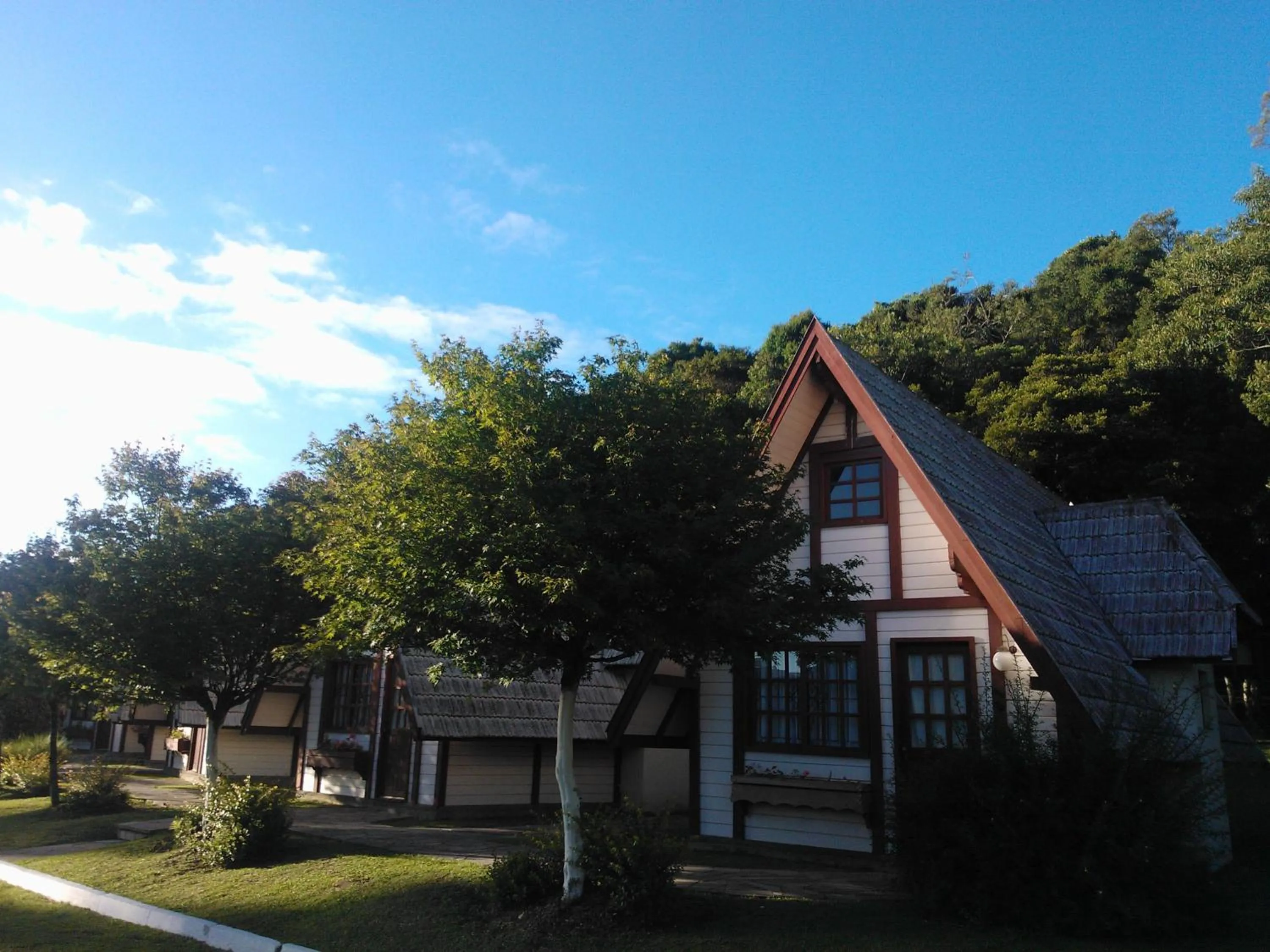 Property building in Hotel Pousada das Flores