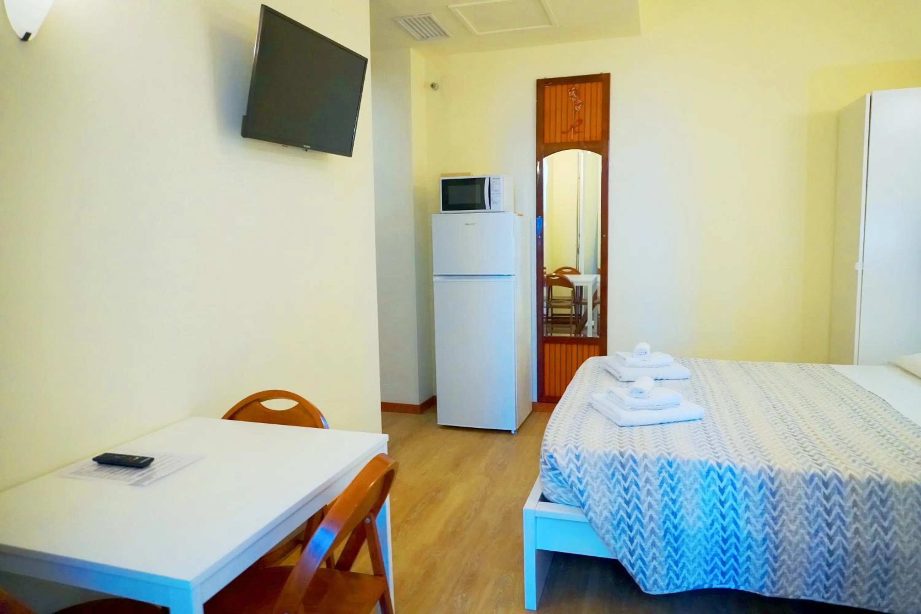 Bedroom, Bed in Residence Rosa