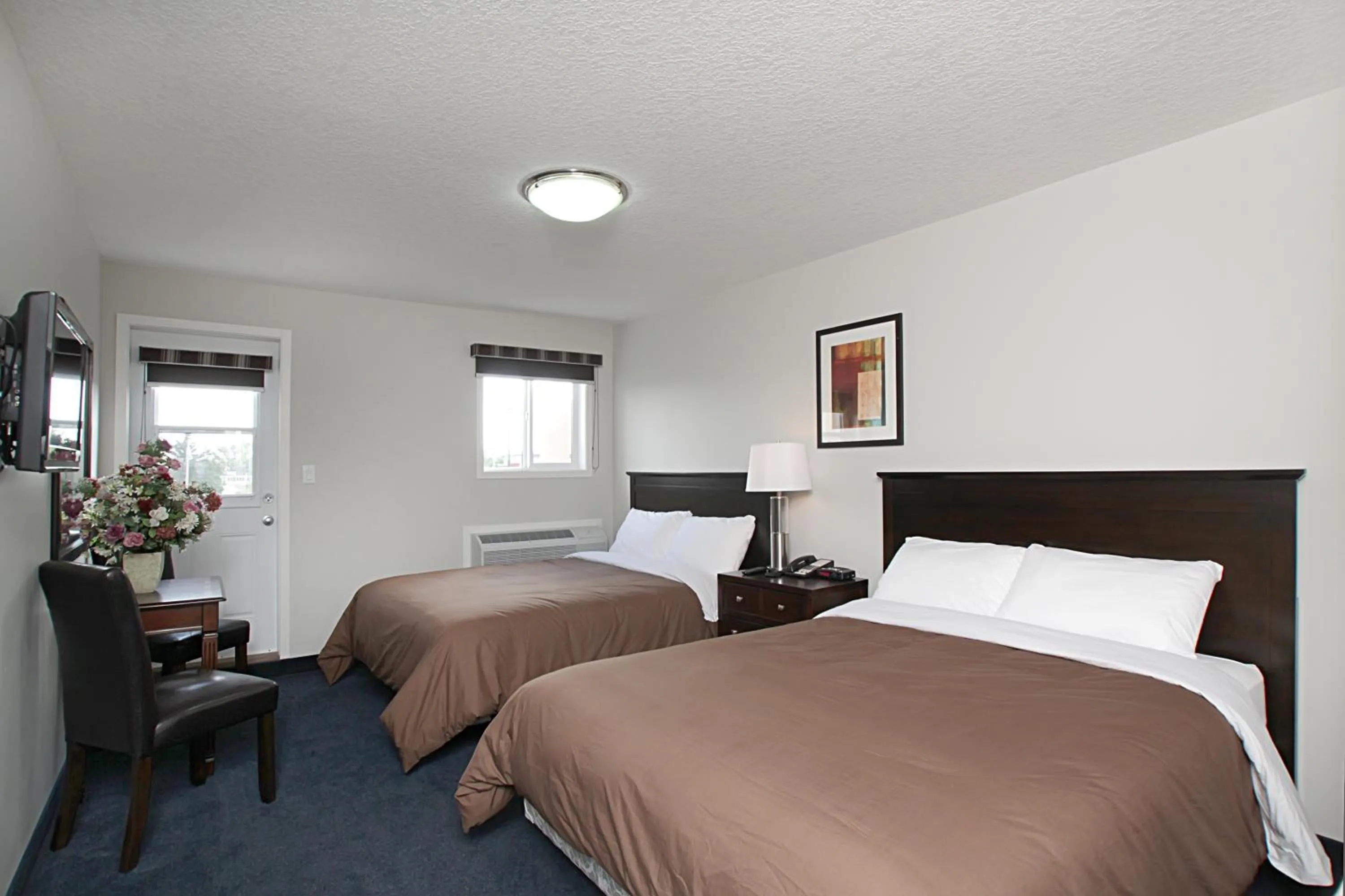 Bed in Travelodge by Wyndham Wetaskiwin