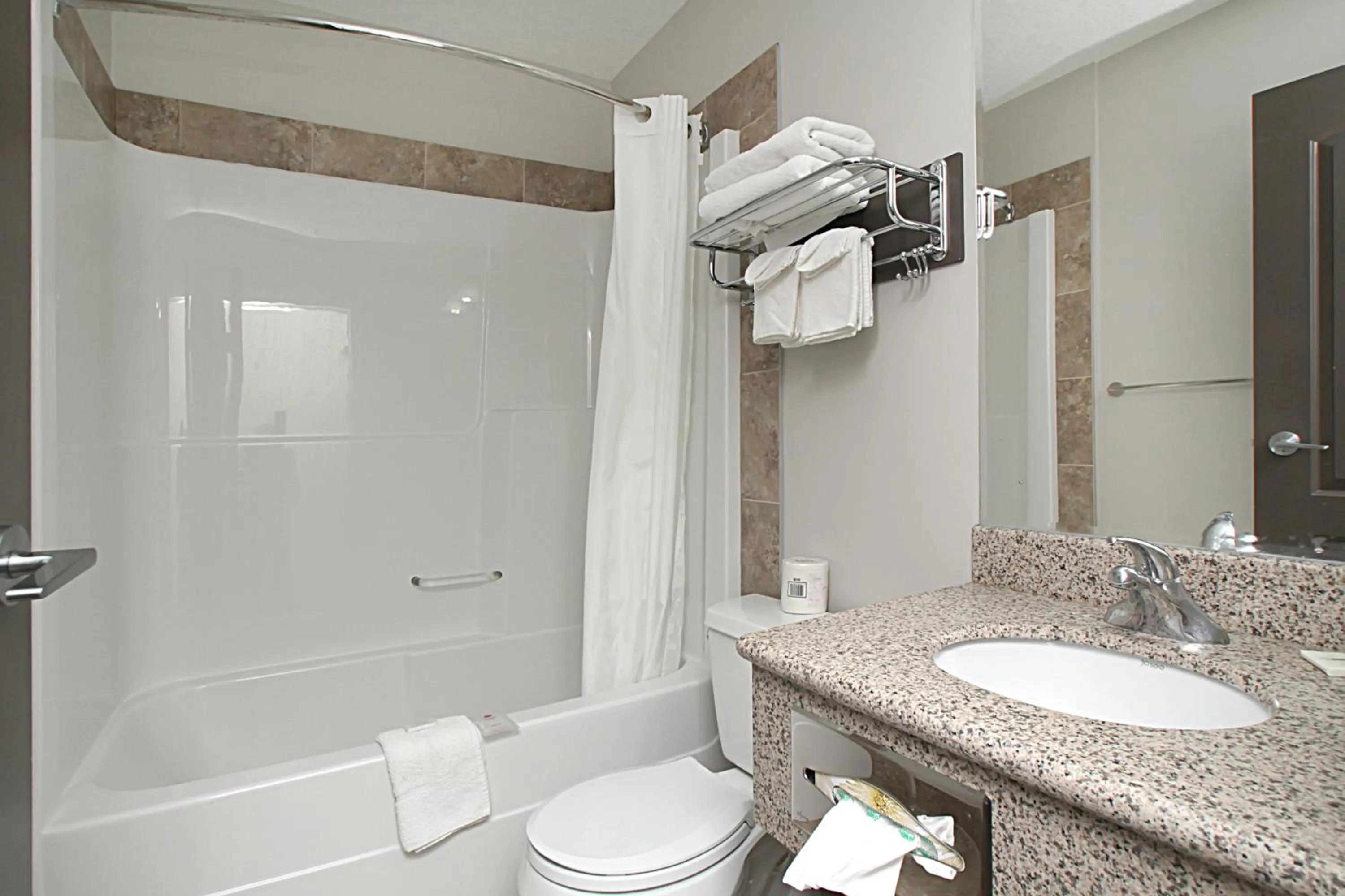 Bathroom in Travelodge by Wyndham Wetaskiwin