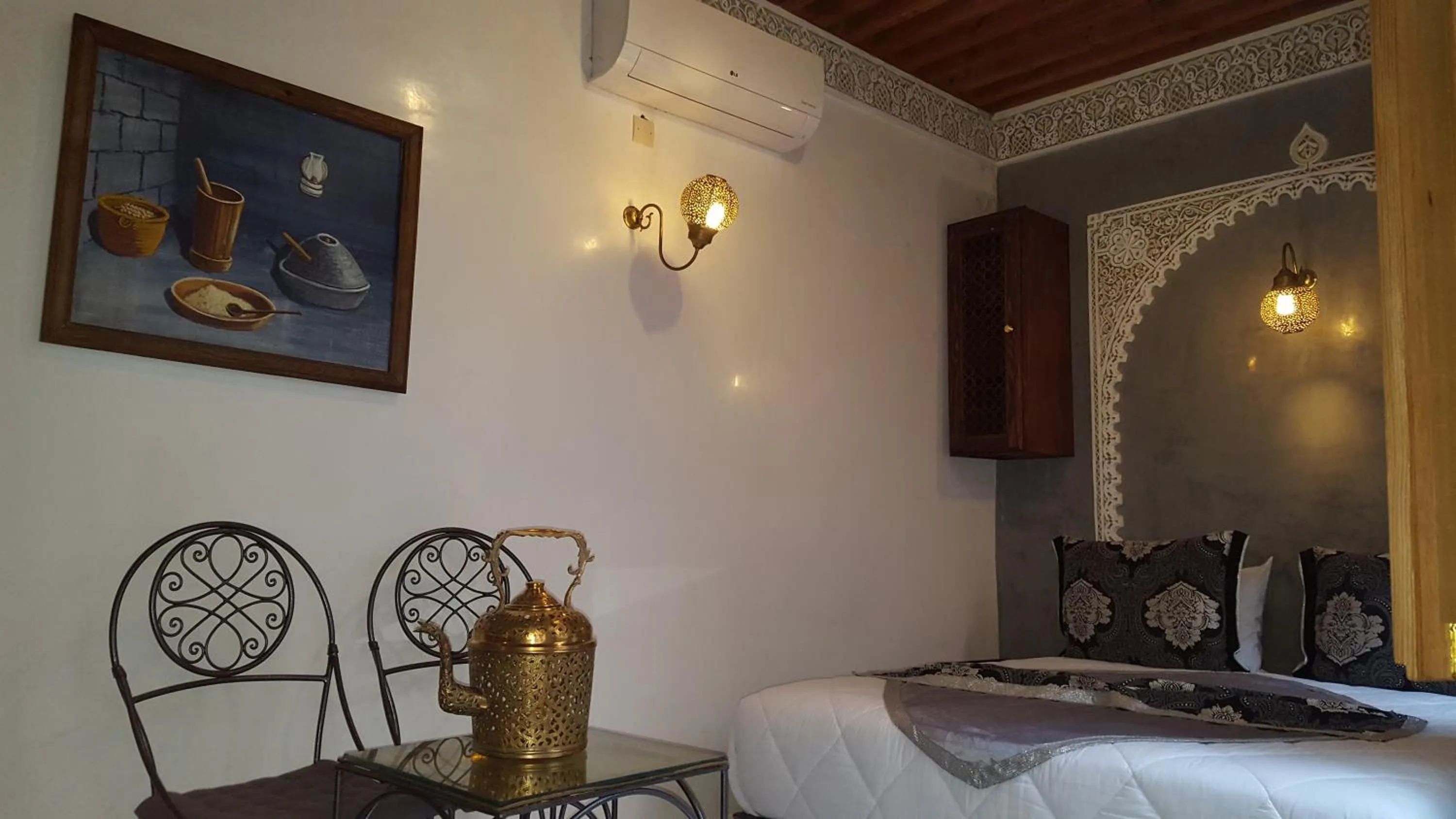 Staff in Dar Nour Fes