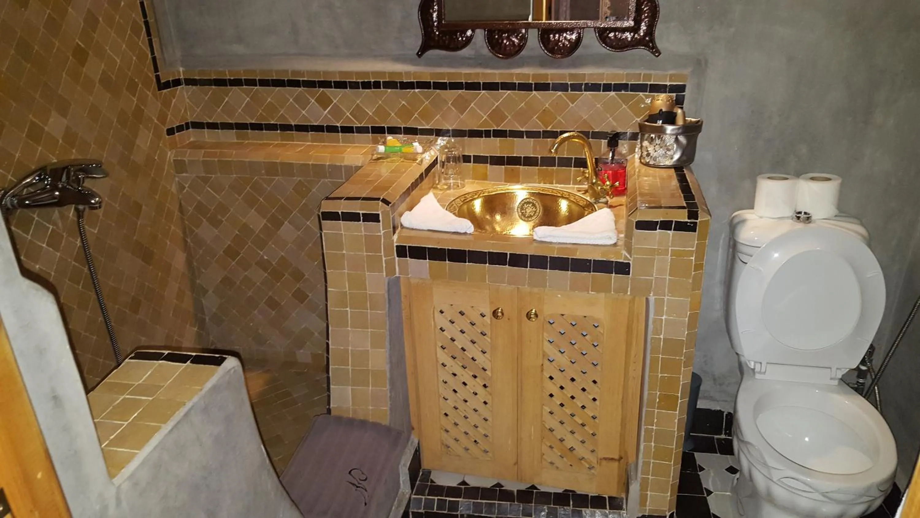 Staff in Dar Nour Fes