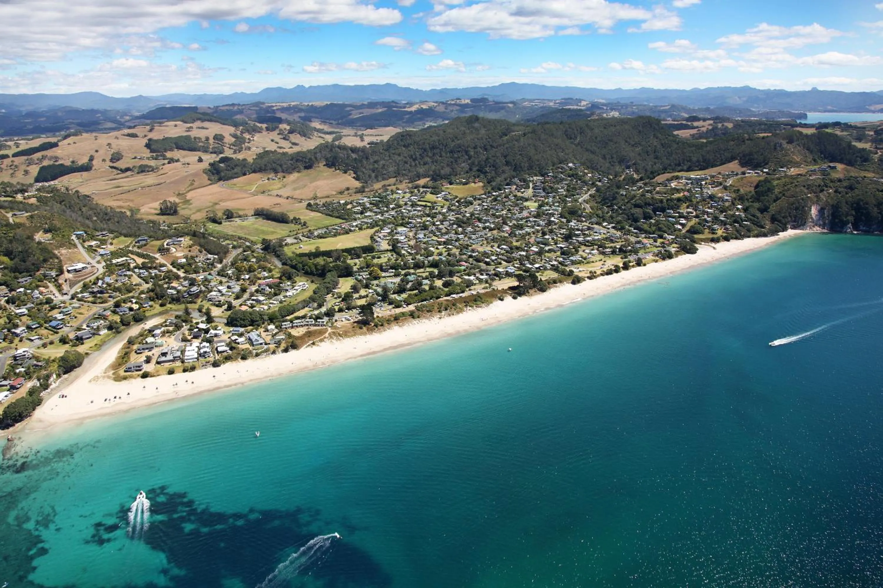 Property building in Tatahi Cove Back Packer