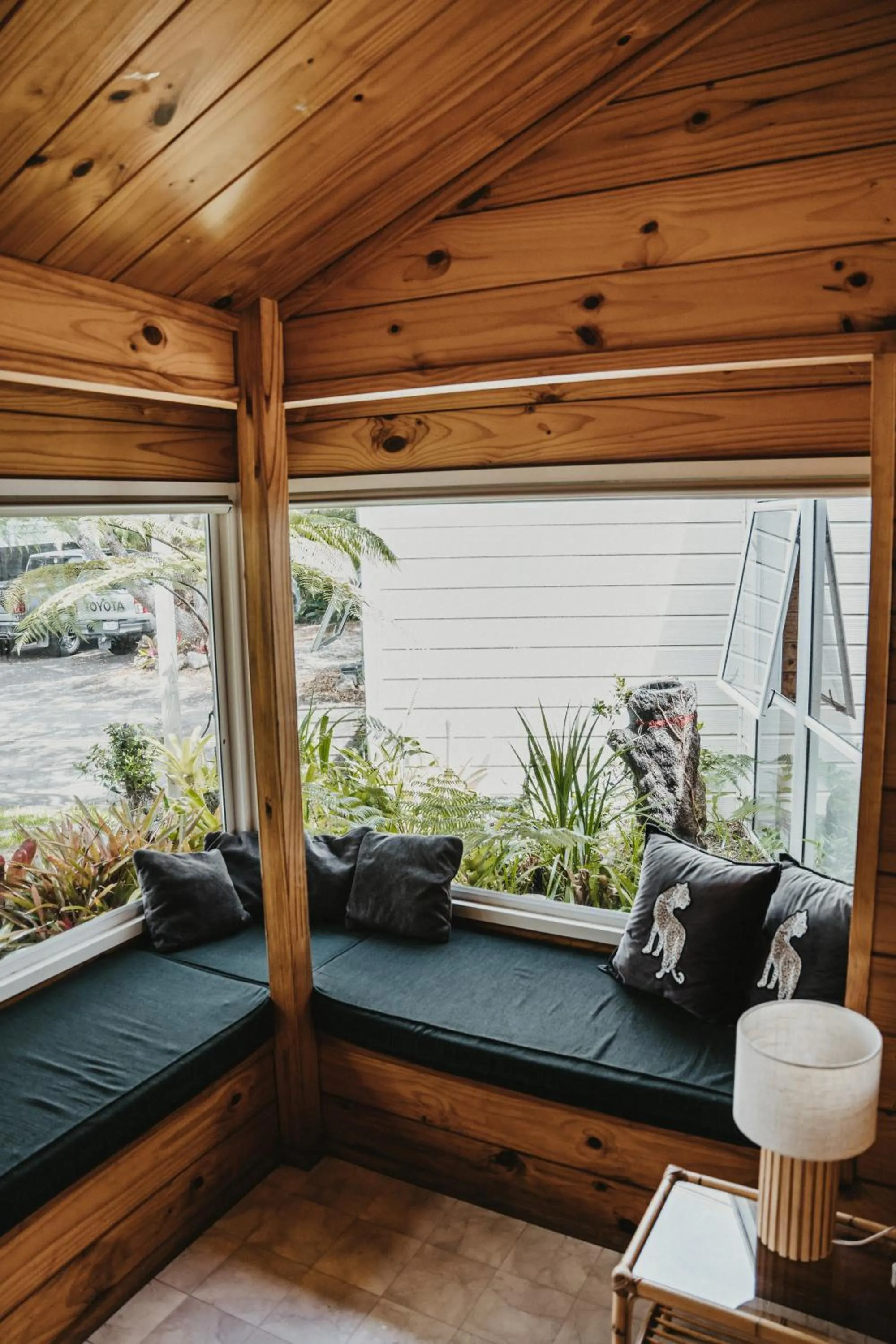 Living room in Tatahi Cove Back Packer