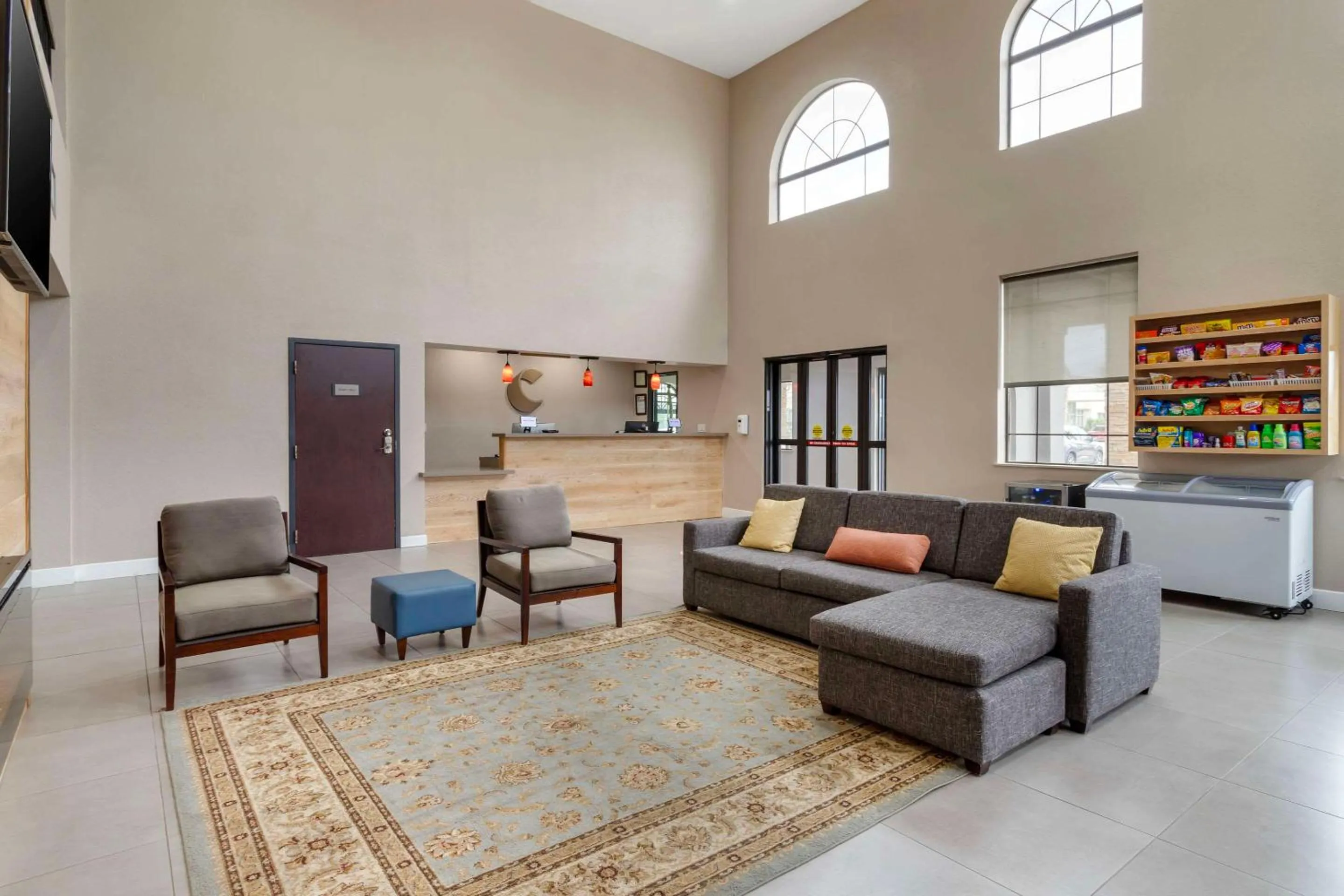 Lobby or reception in Comfort Suites Shenandoah-The Woodlands