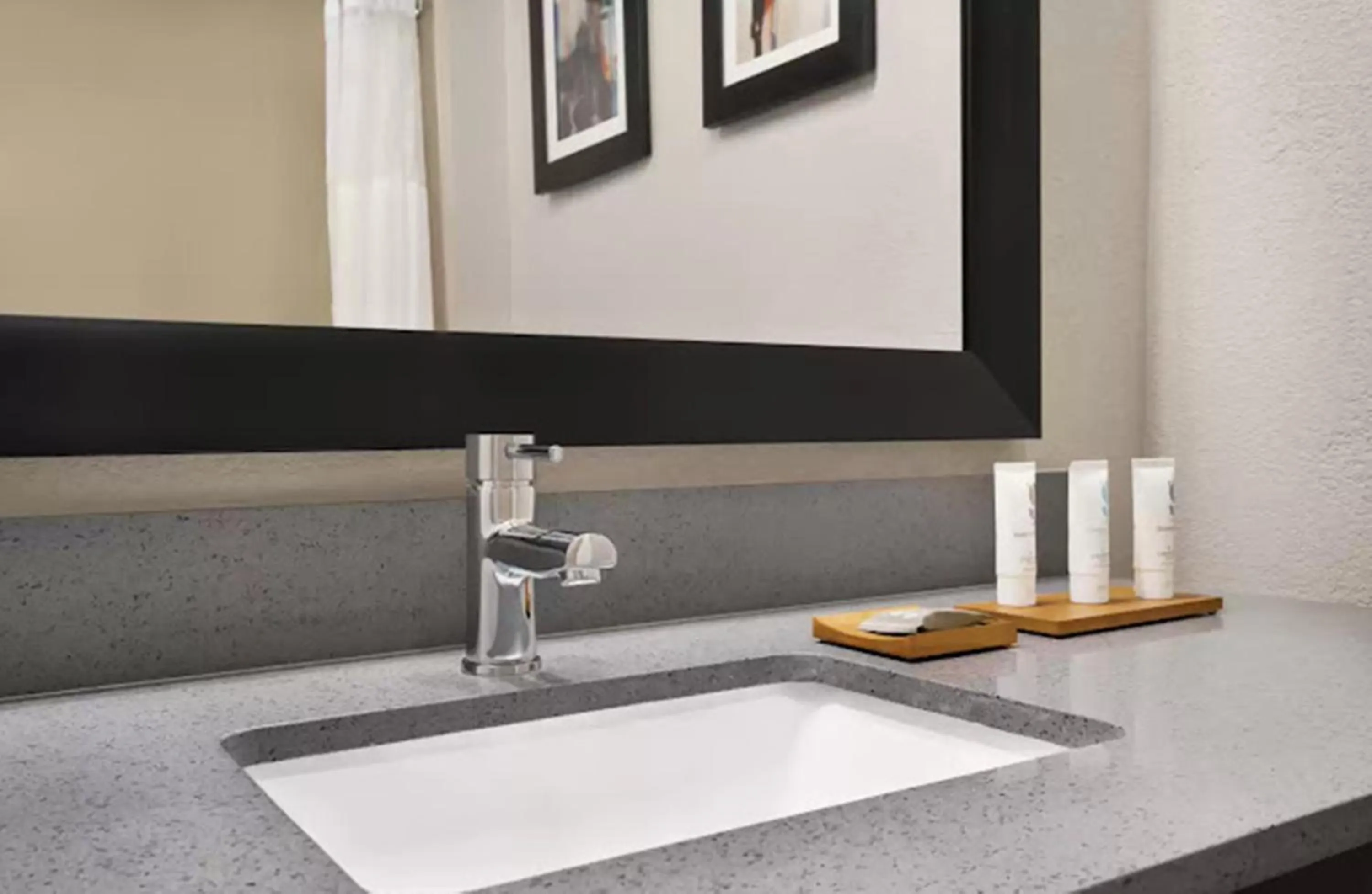 Bathroom in Comfort Suites Shenandoah-The Woodlands