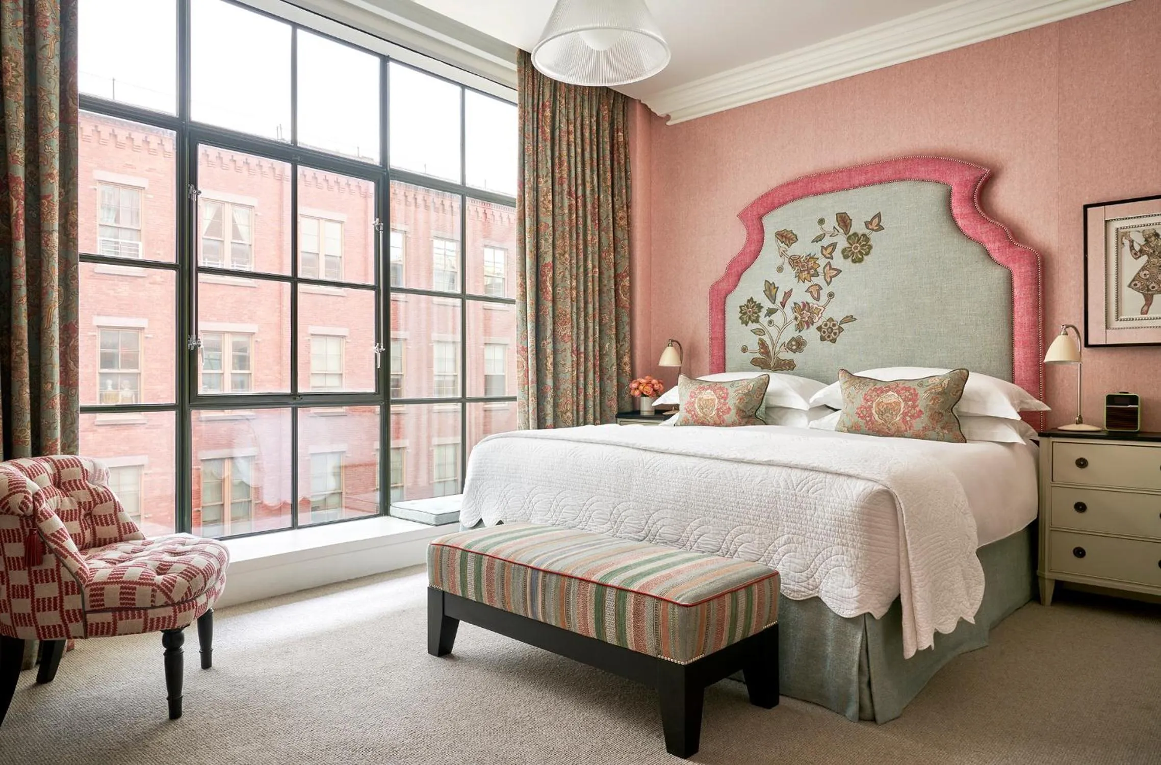 Photo of the whole room, Bed in Crosby Street Hotel