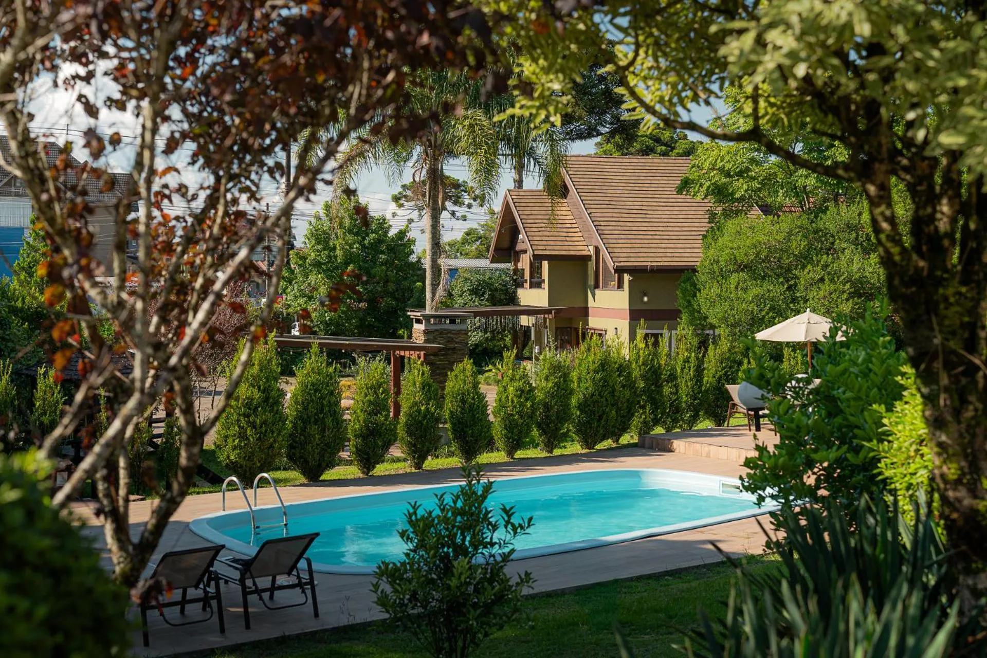 Swimming pool in Hotel Canto Verde