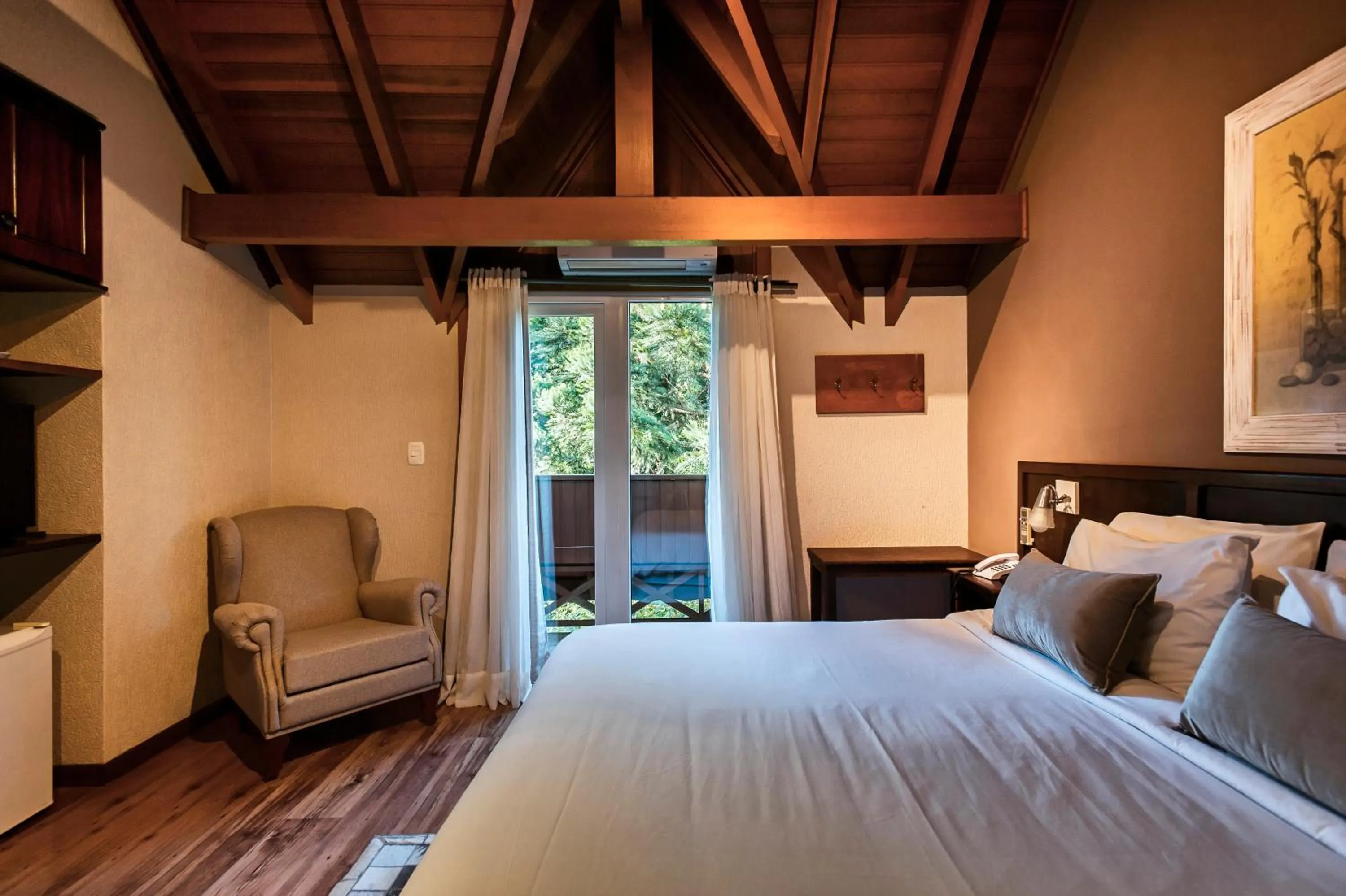 Balcony/Terrace, Bed in Hotel Canto Verde